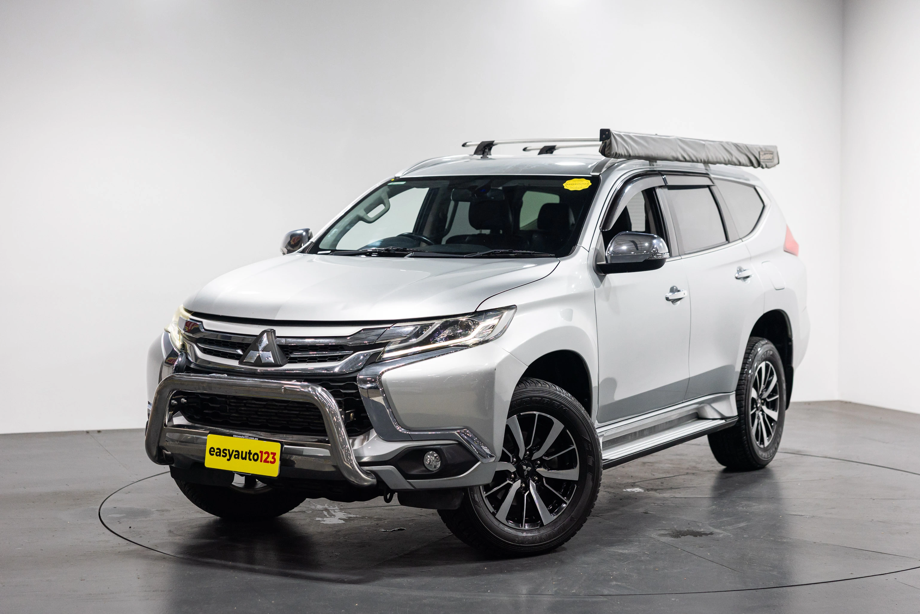 SUV