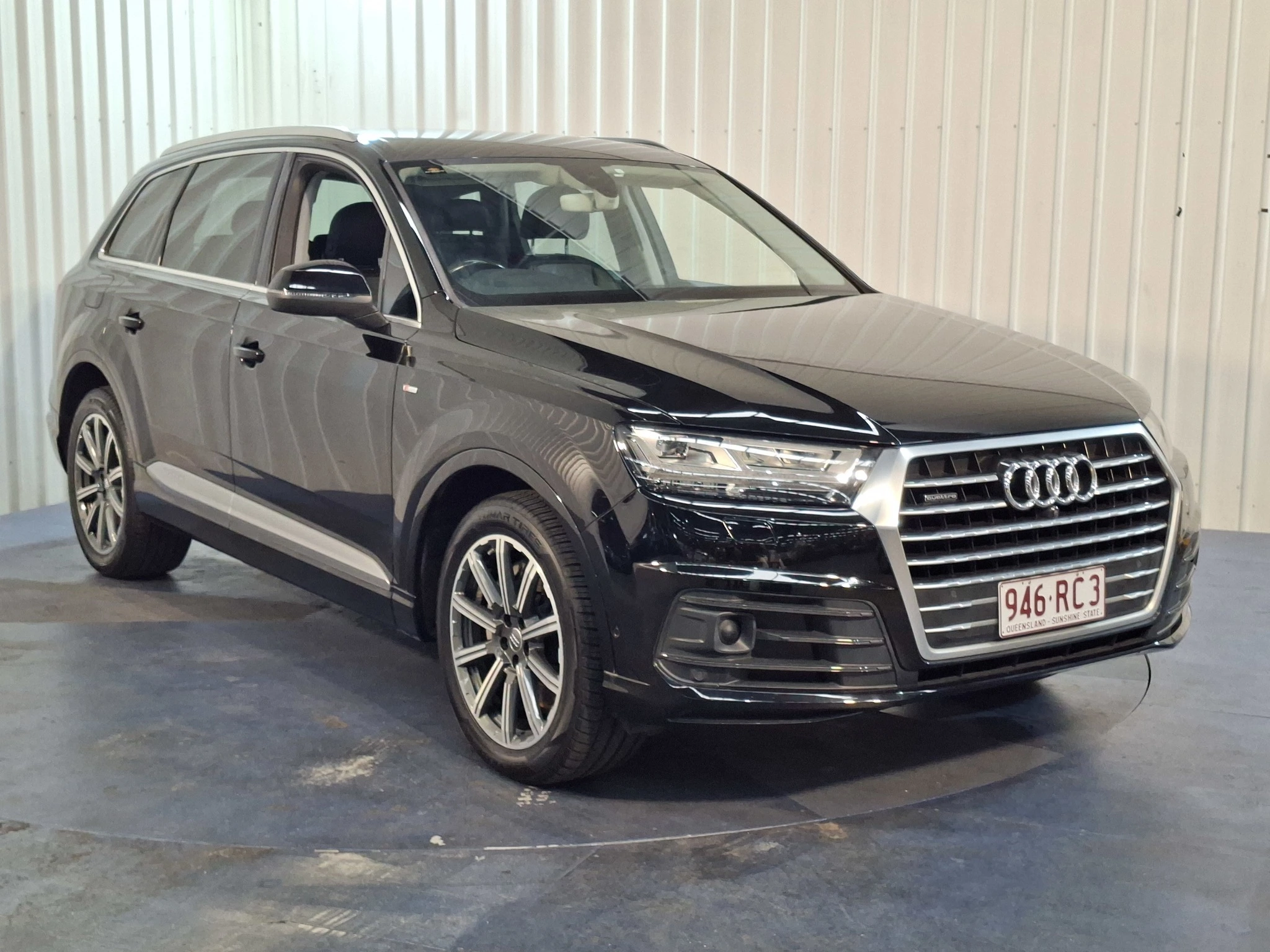 SUV