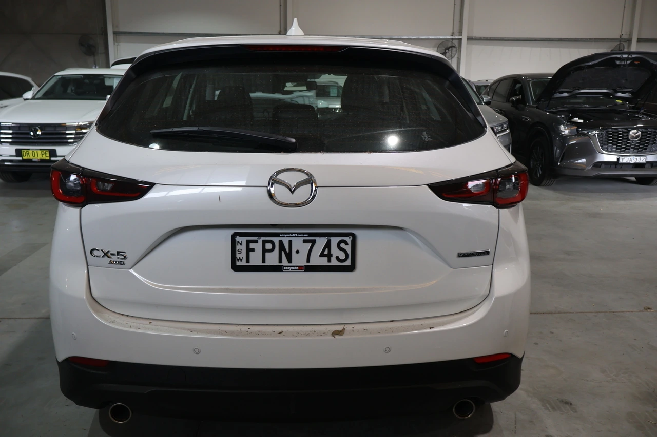 Photo 5