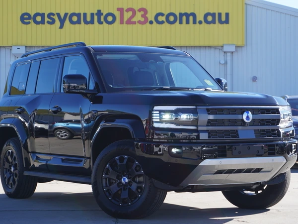 2025 Denza B5 Hybrid 4WD Automatic
