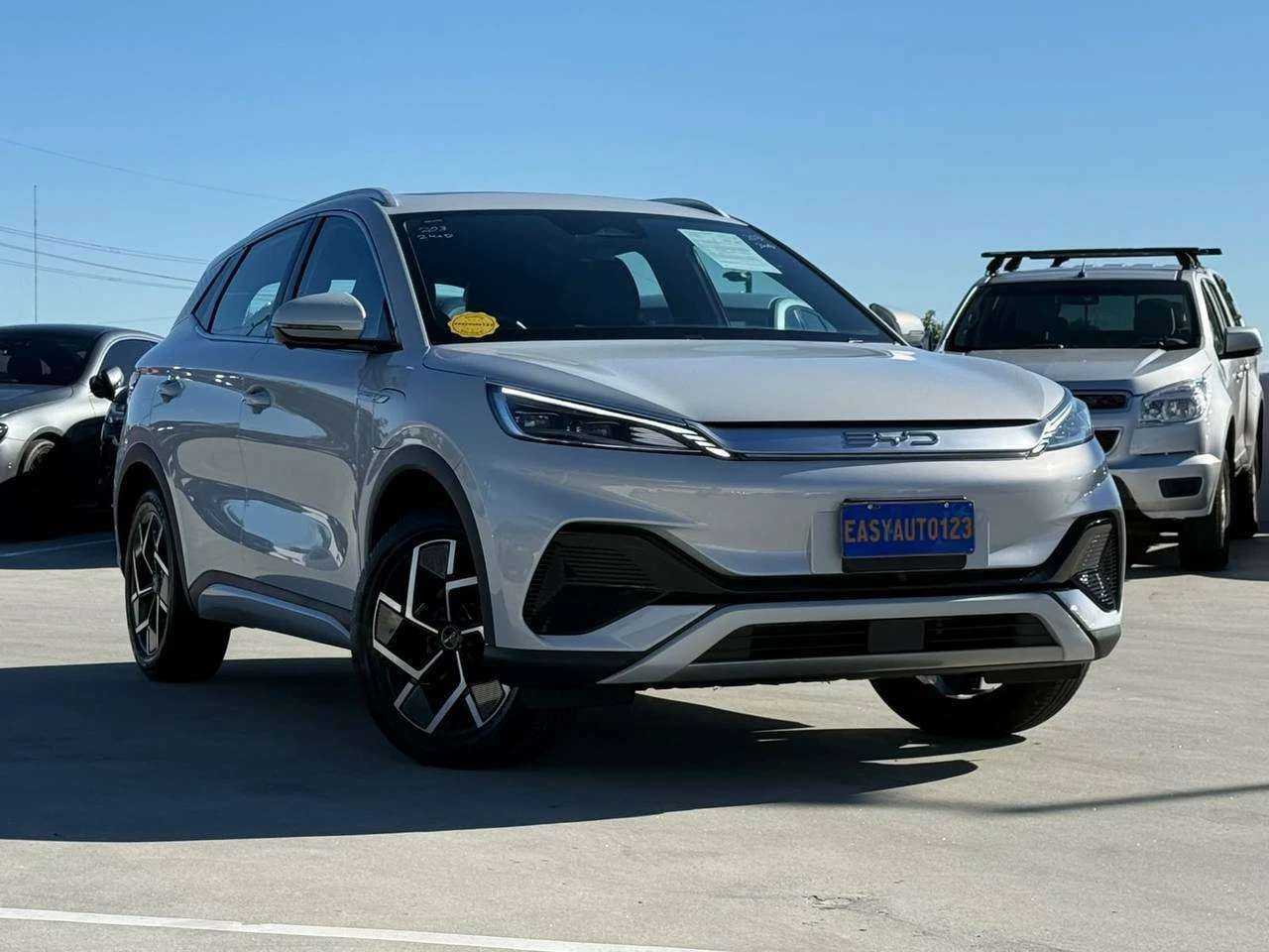 SUV