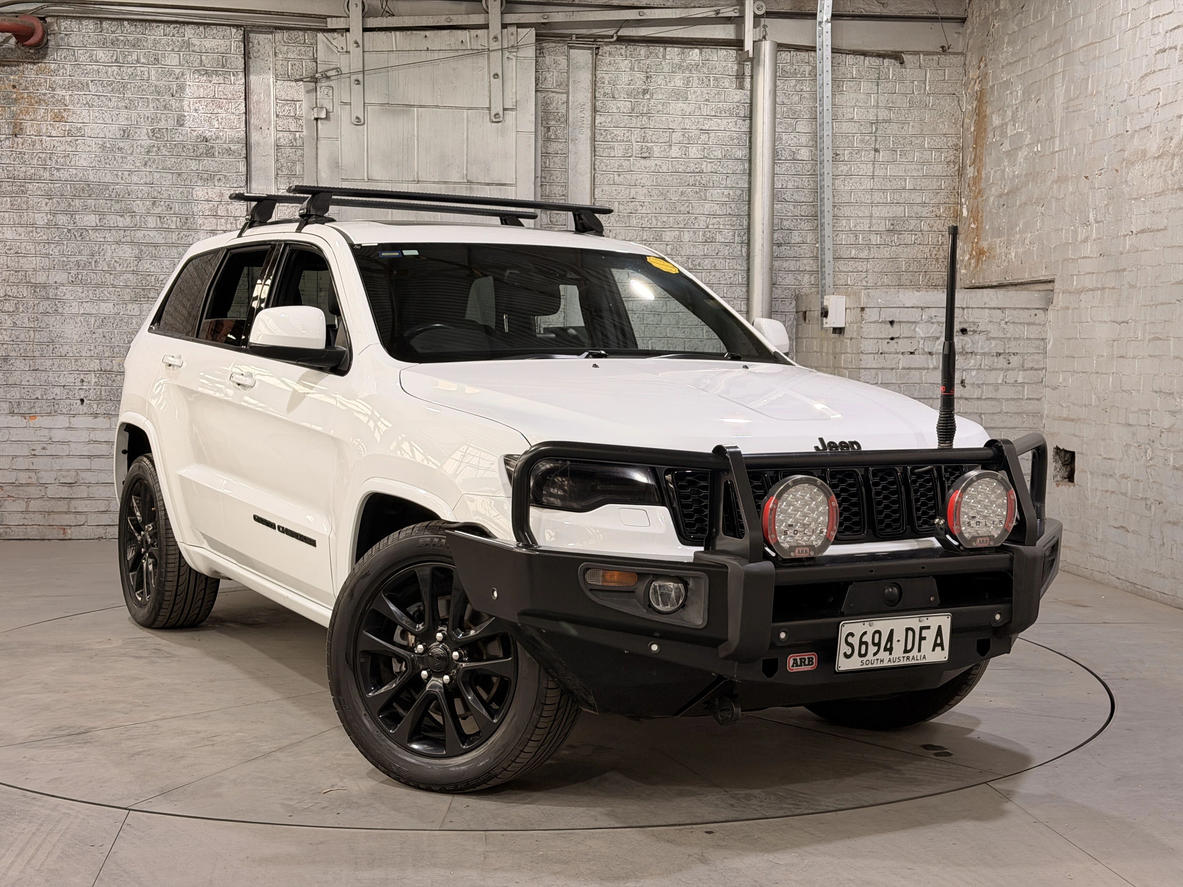 SUV