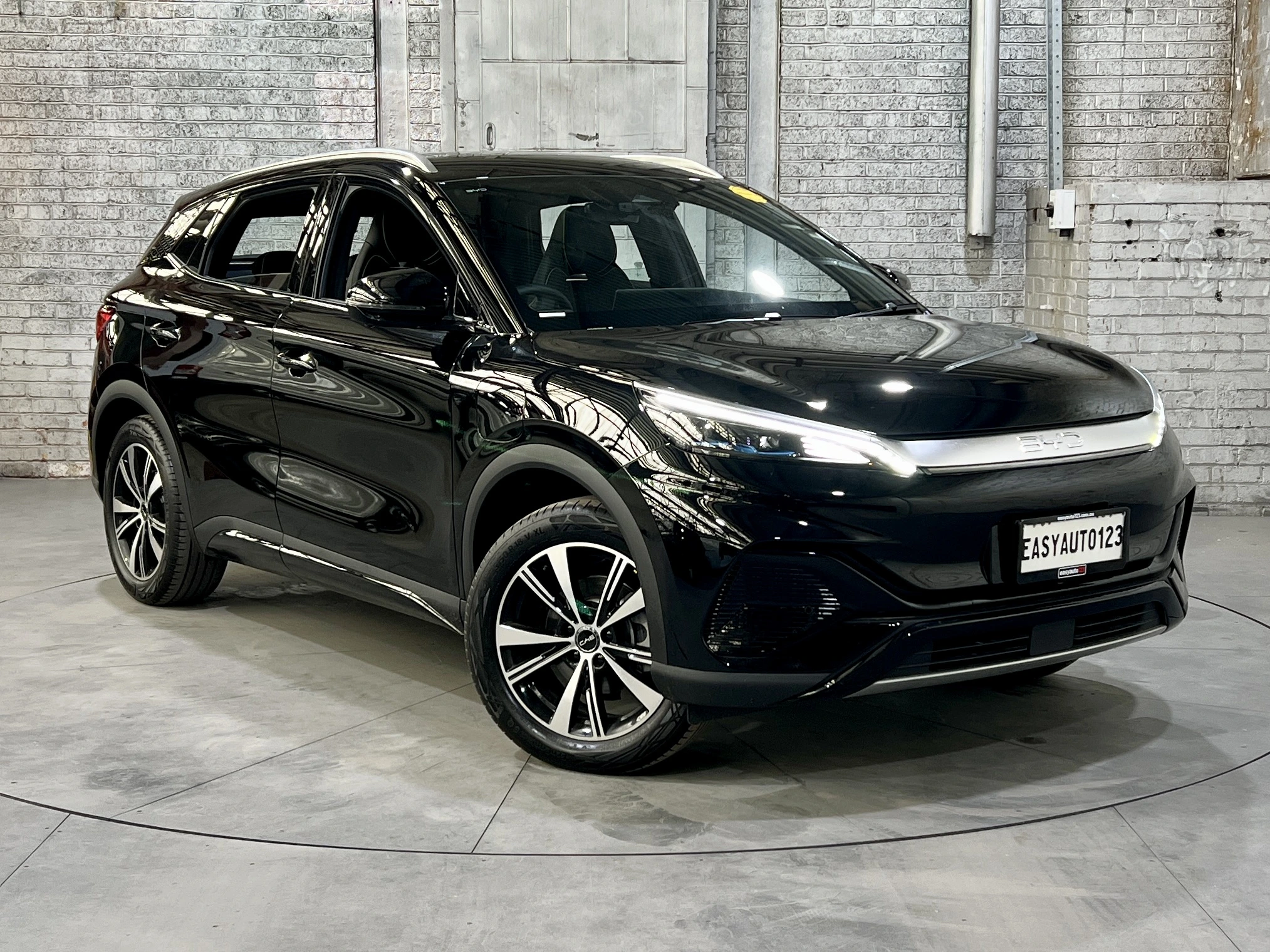SUV