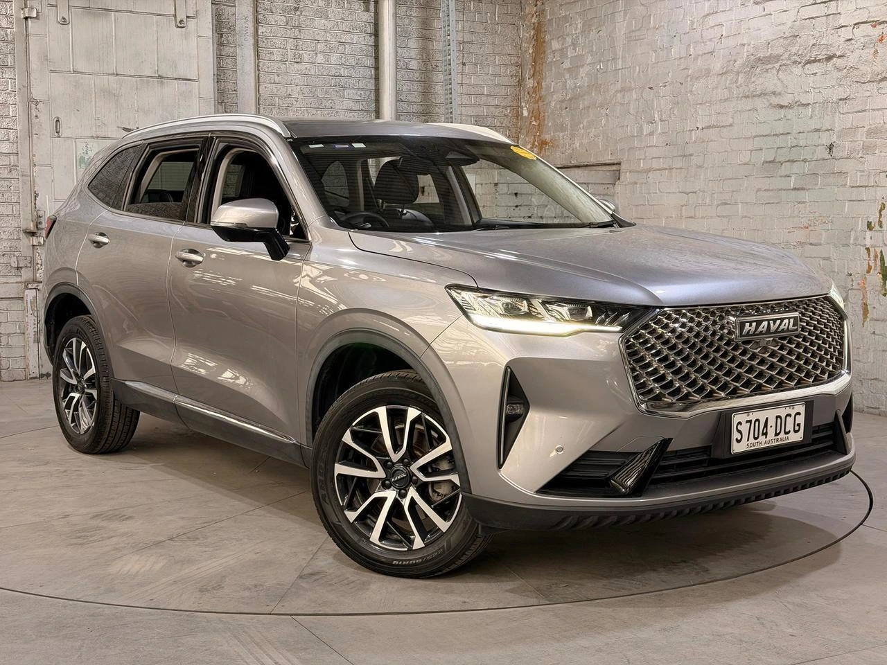 SUV