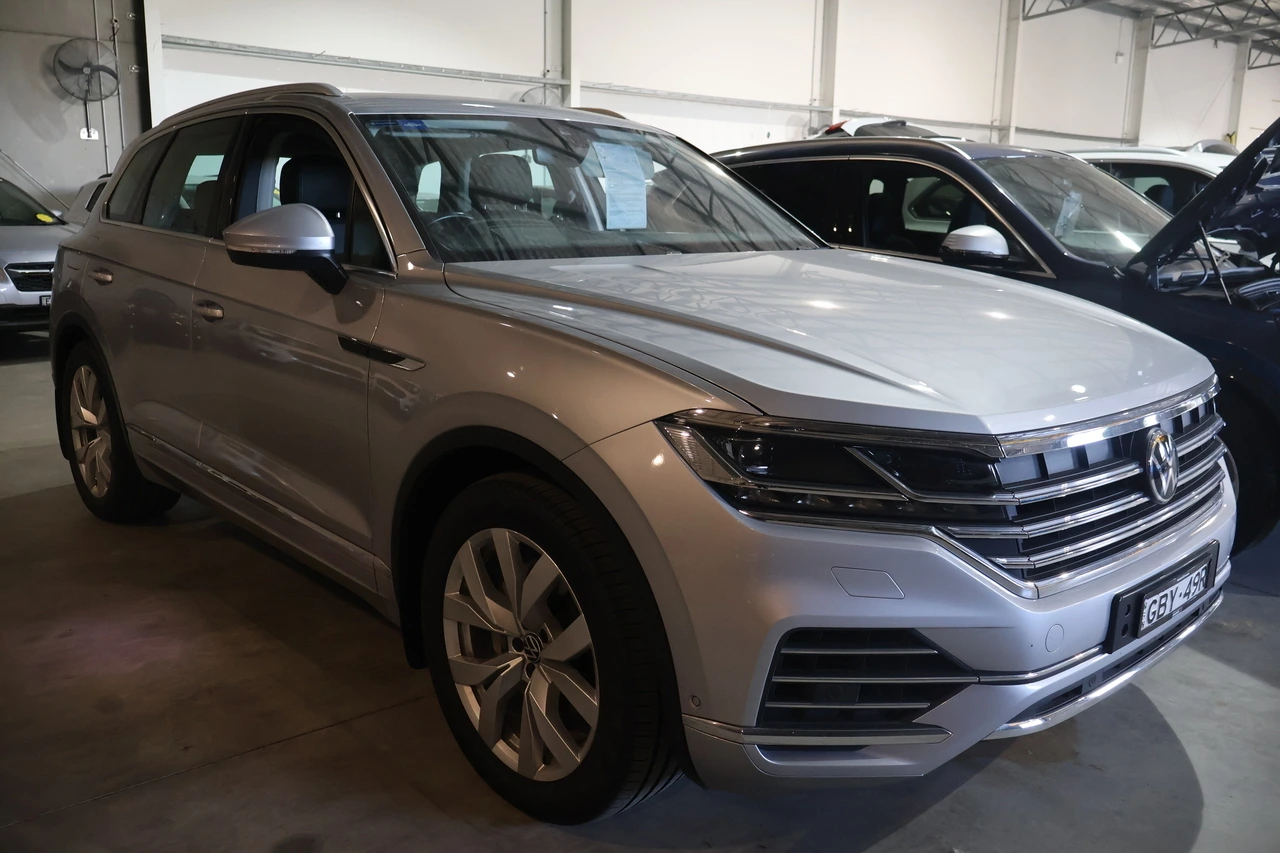 SUV