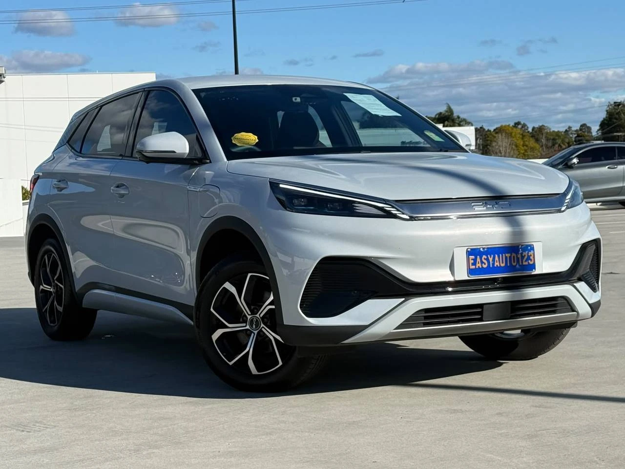 SUV