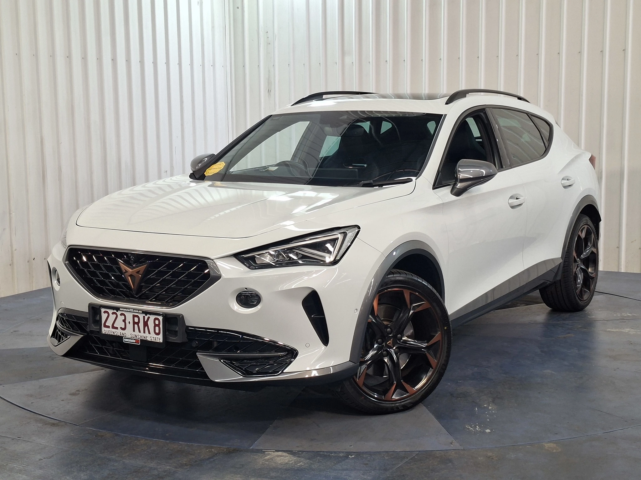 SUV