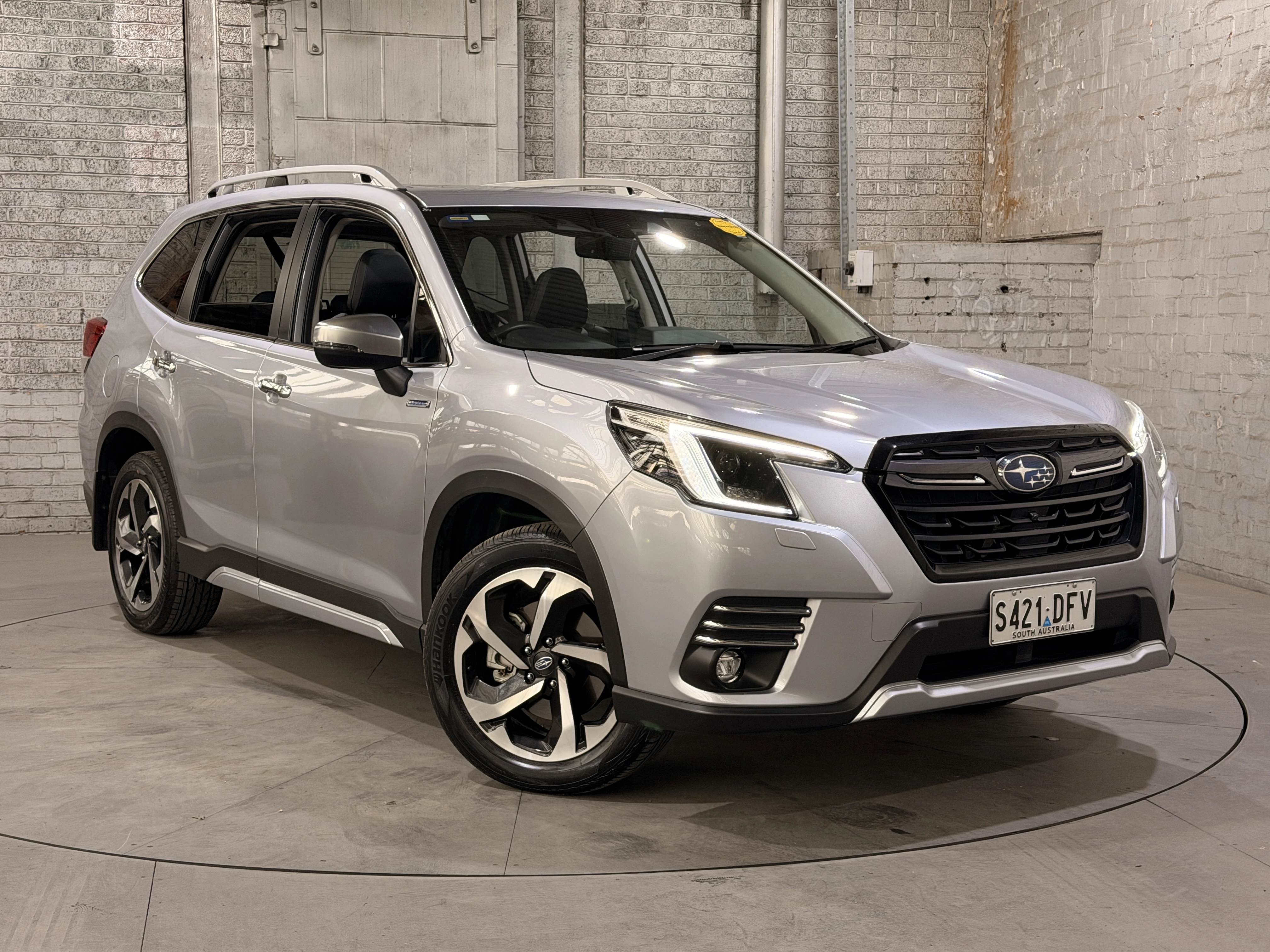 SUV