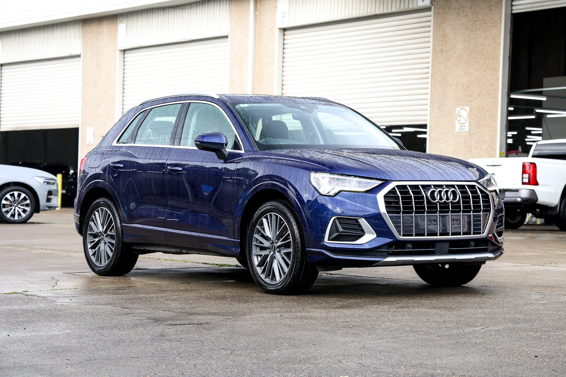 SUV
