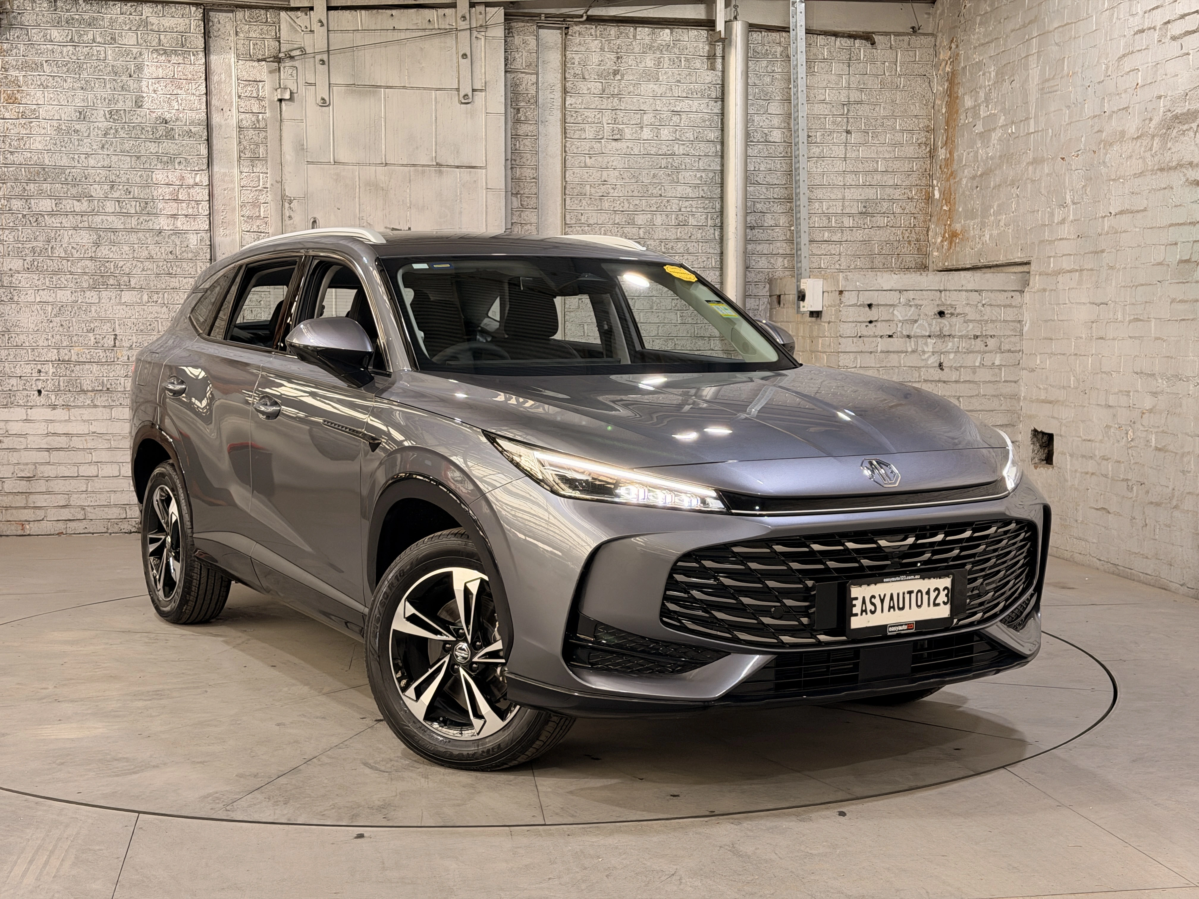 SUV