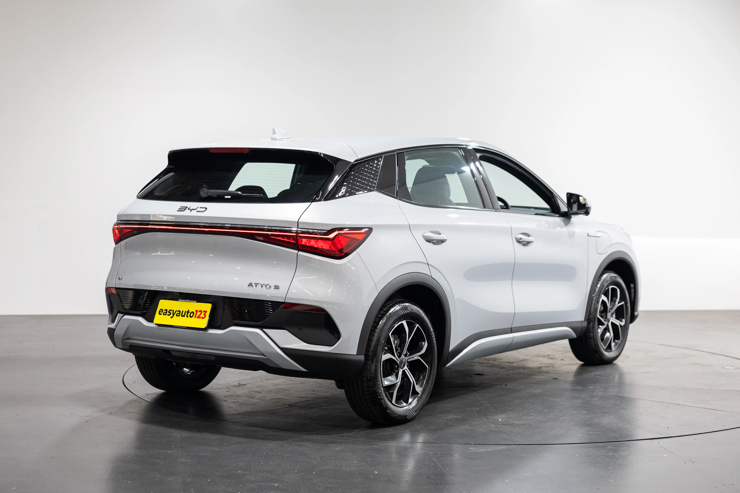 SUV