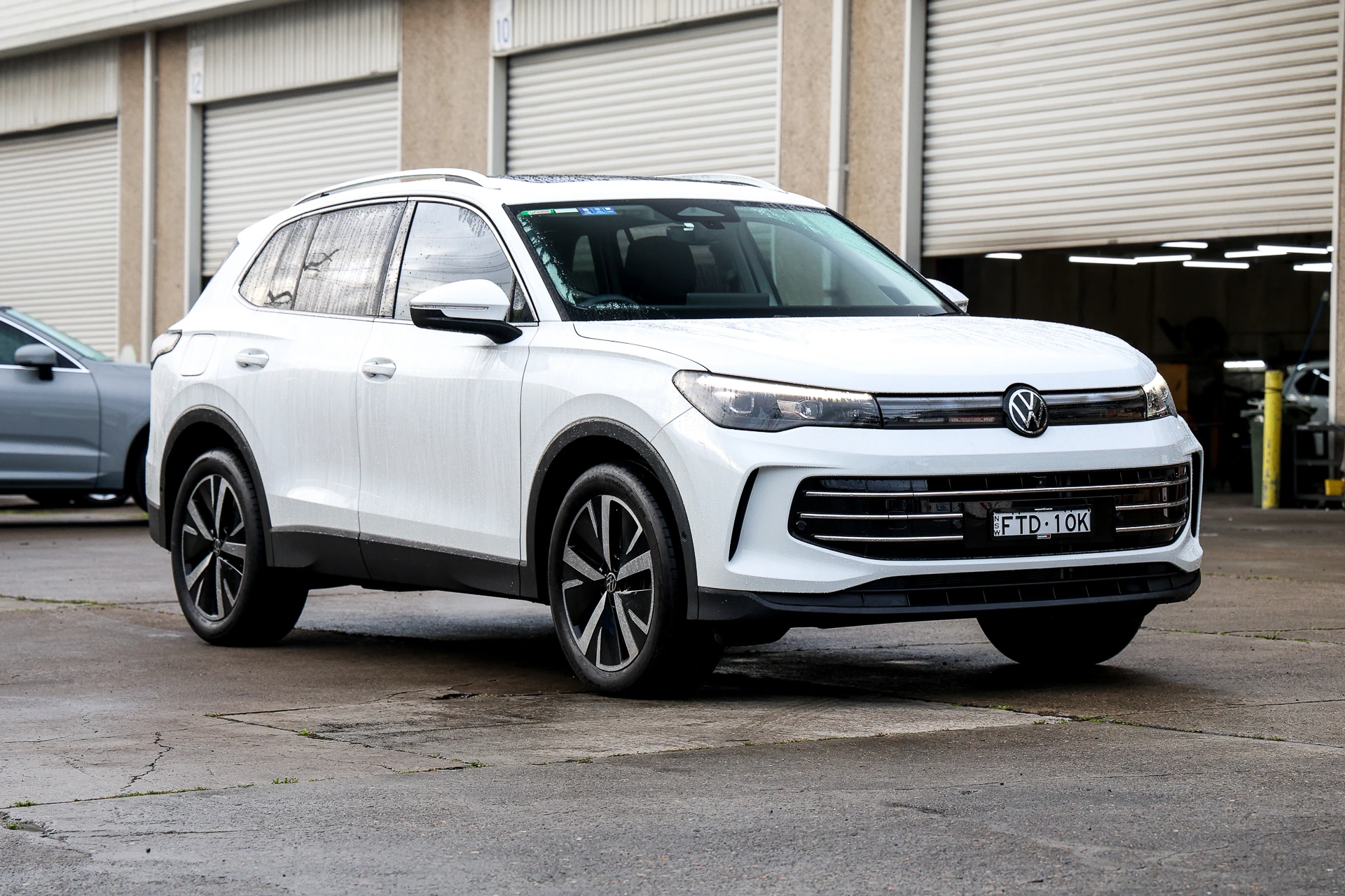 SUV