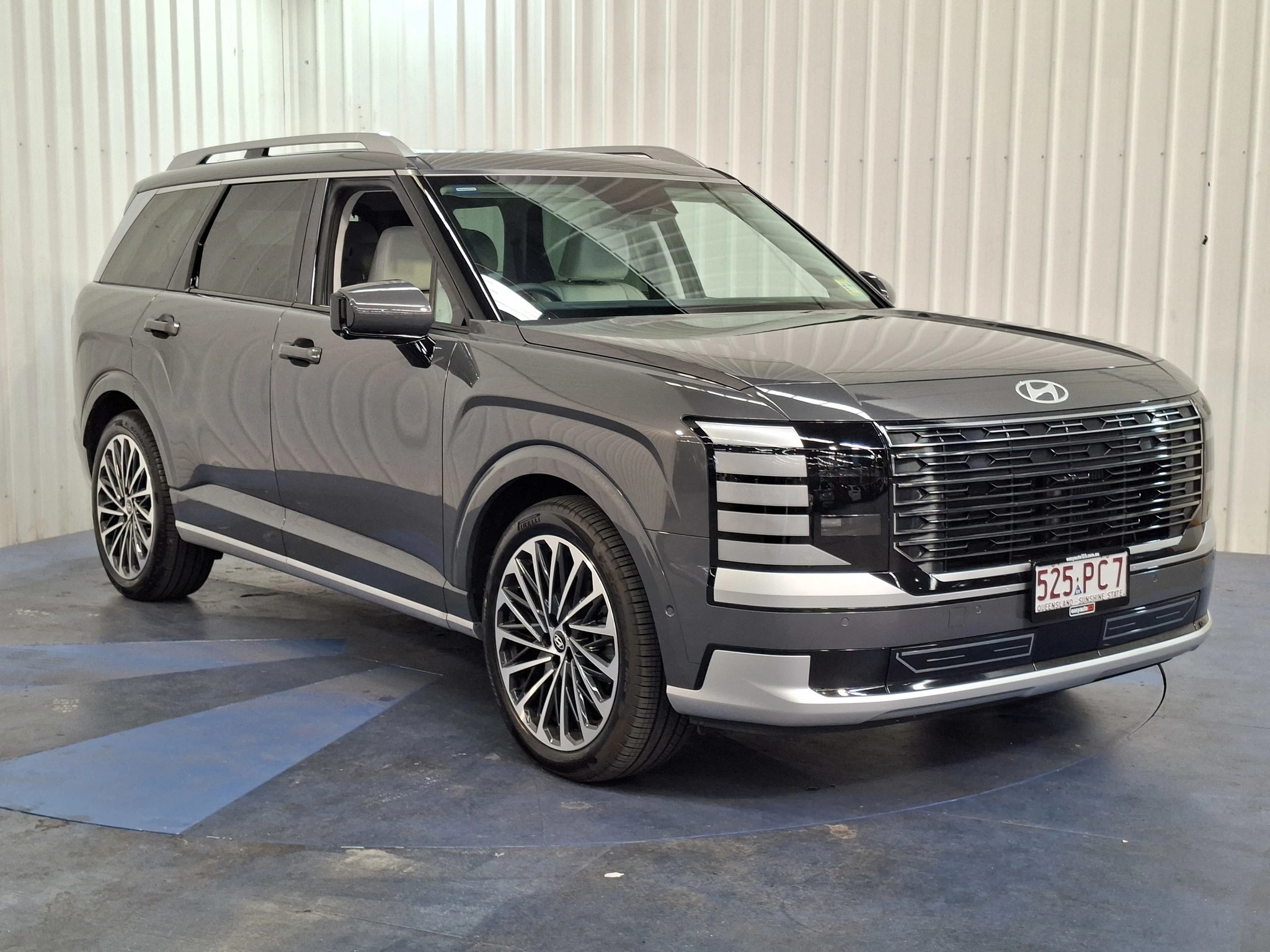 SUV