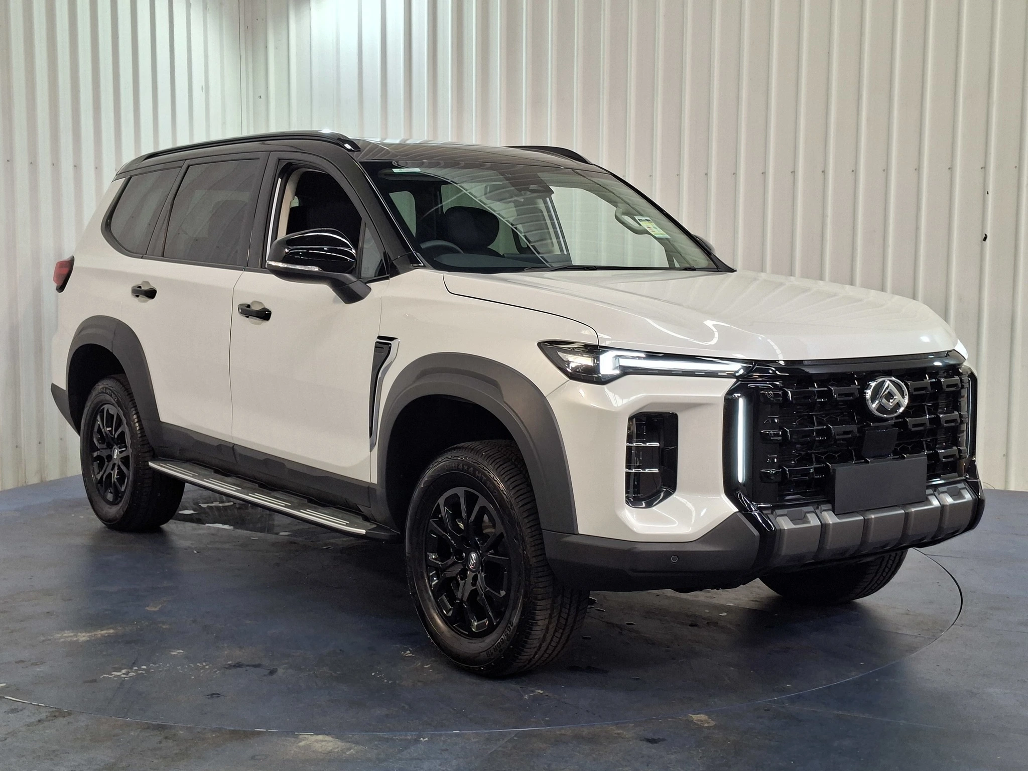 SUV