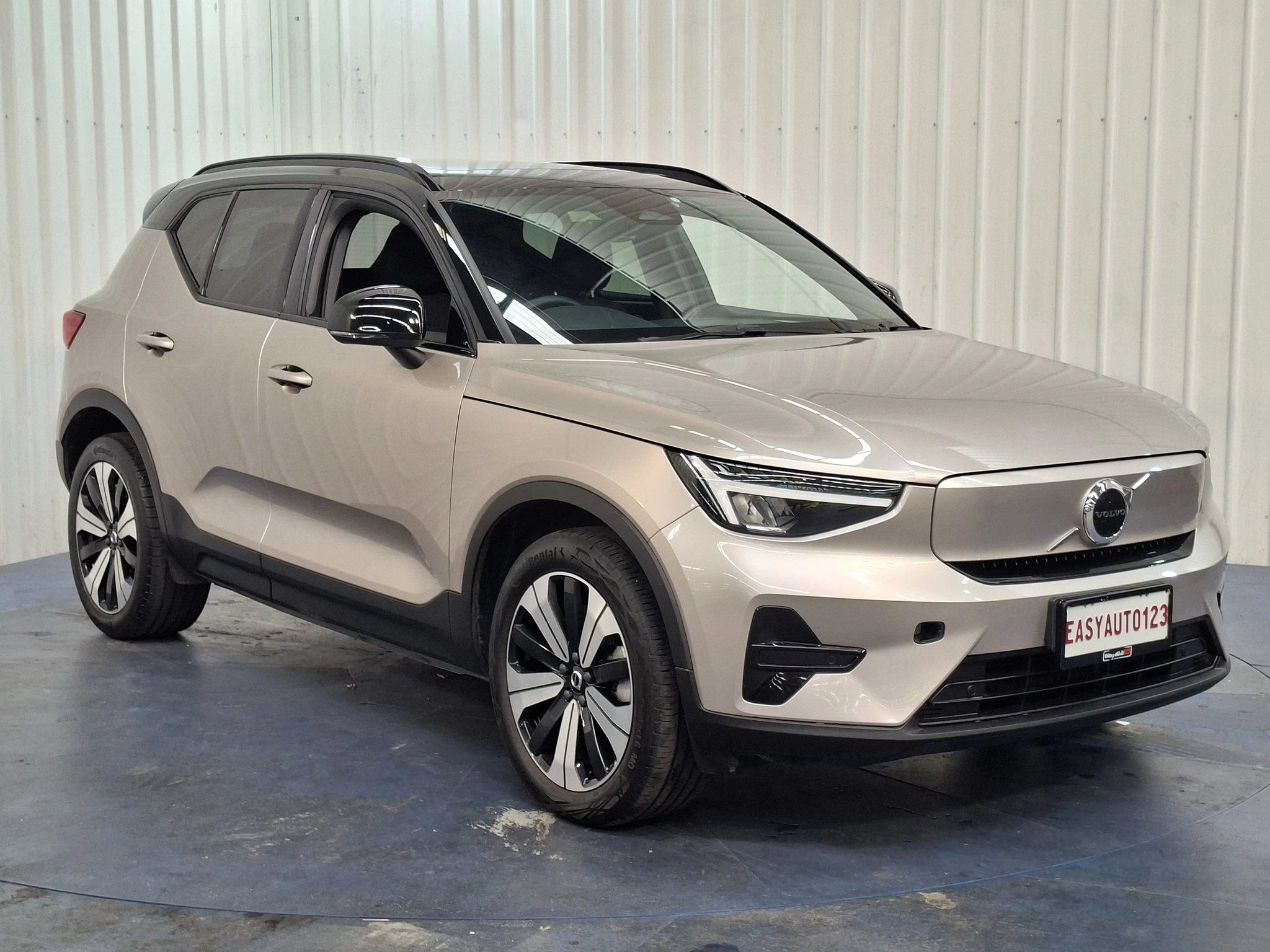 SUV