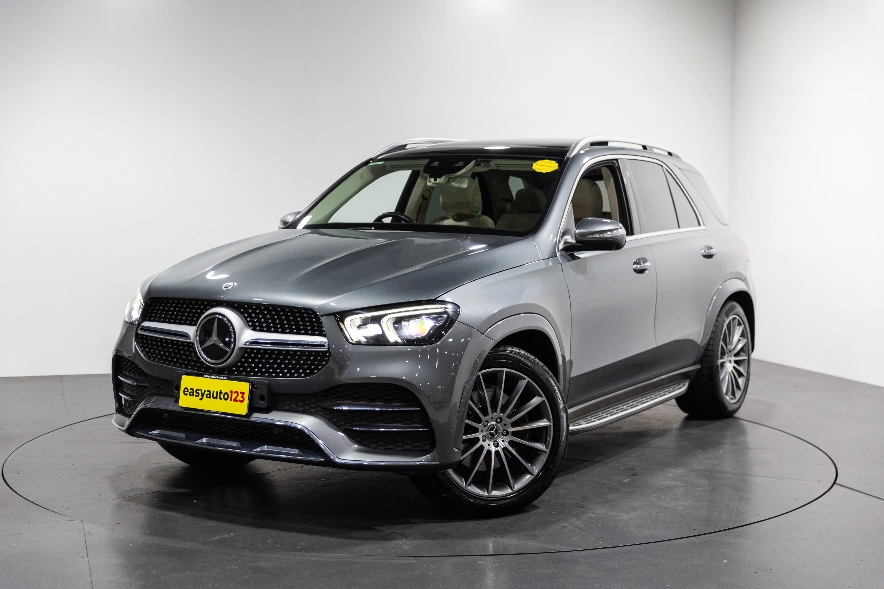 SUV