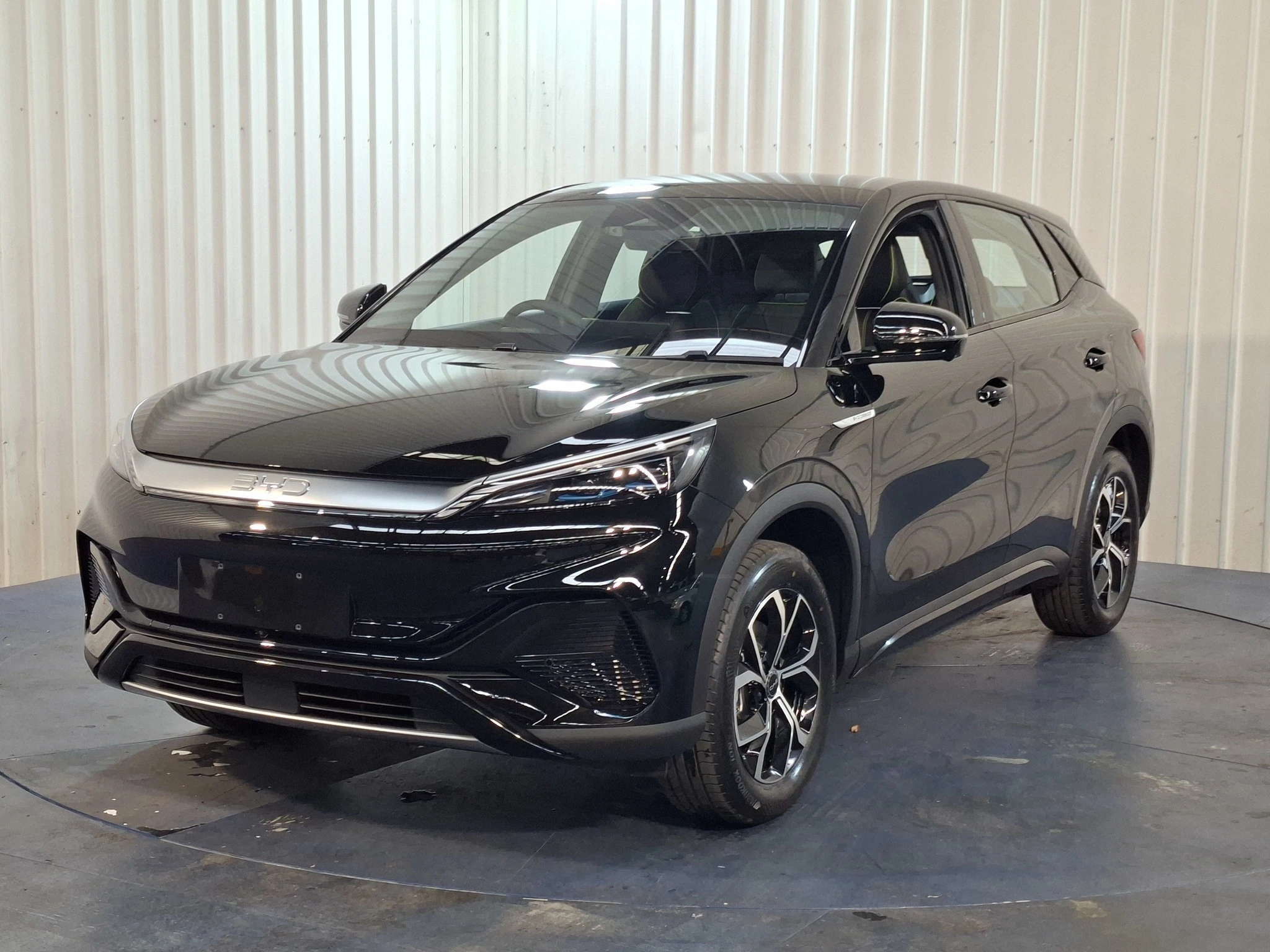 SUV
