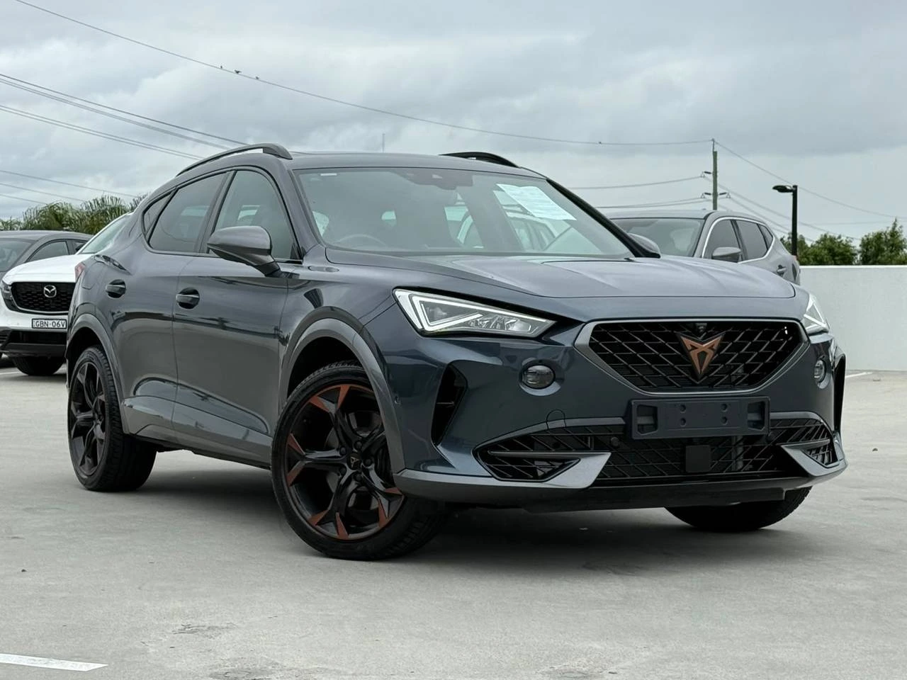 SUV
