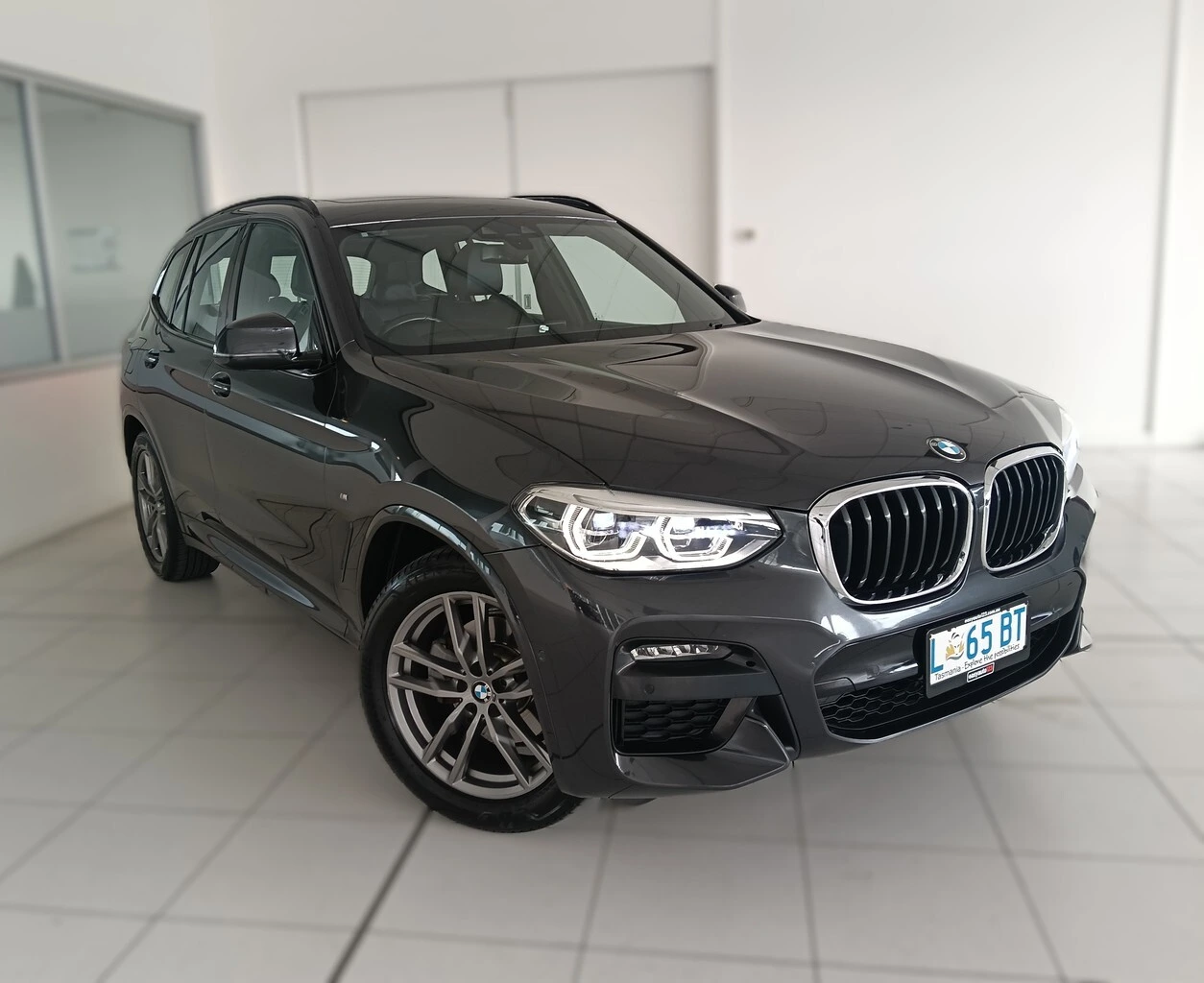 SUV