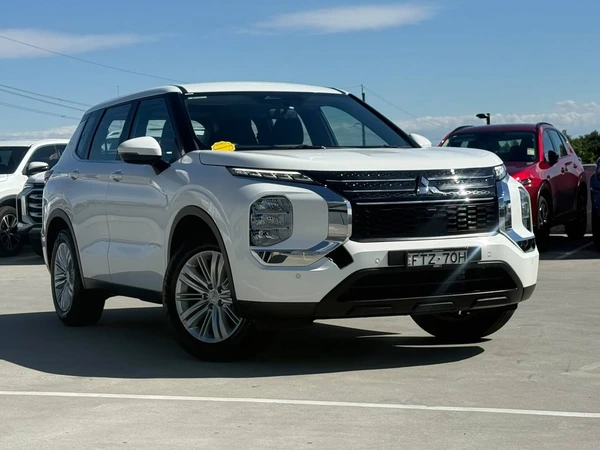 2023 Mitsubishi Outlander ES Automatic Petrol FWD