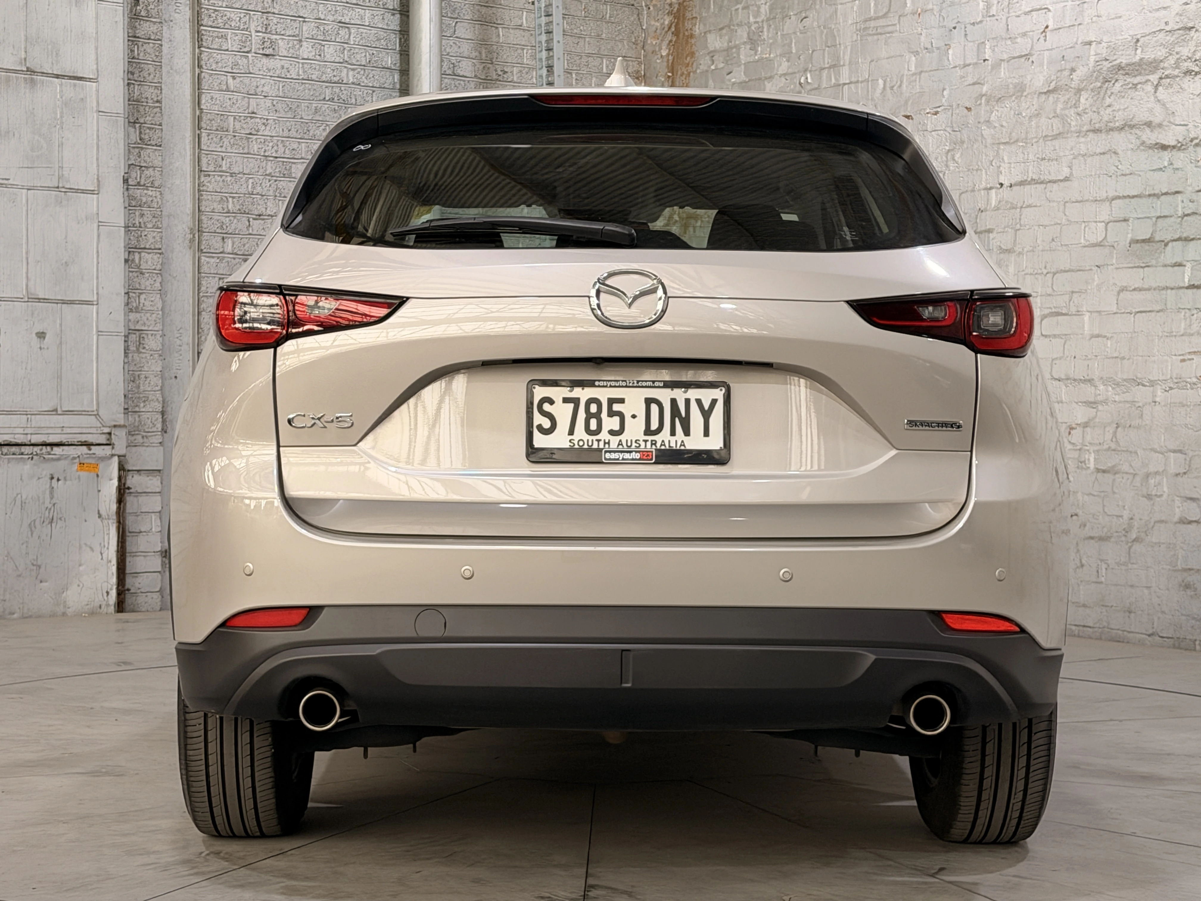 Photo 8