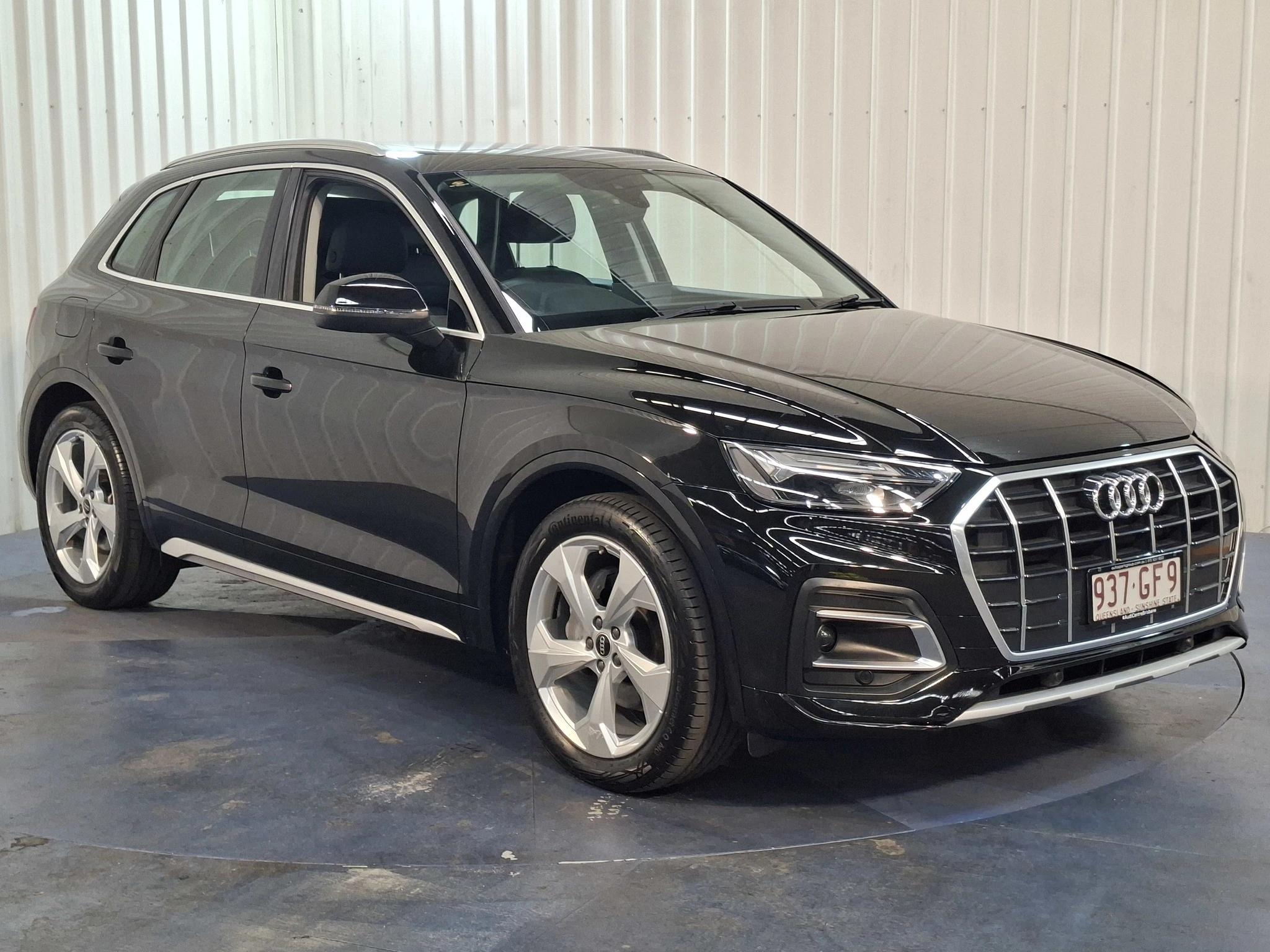 SUV