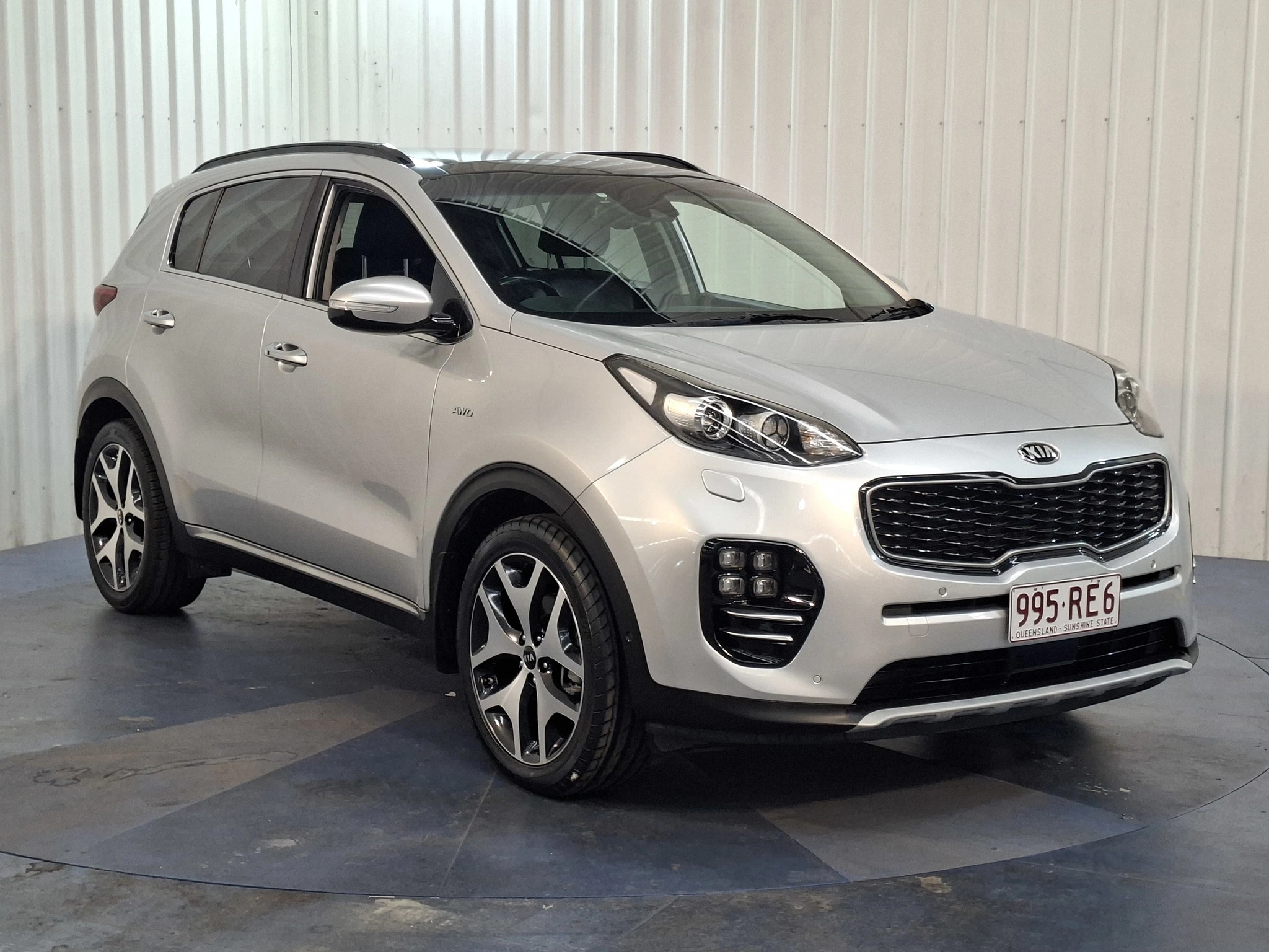 SUV