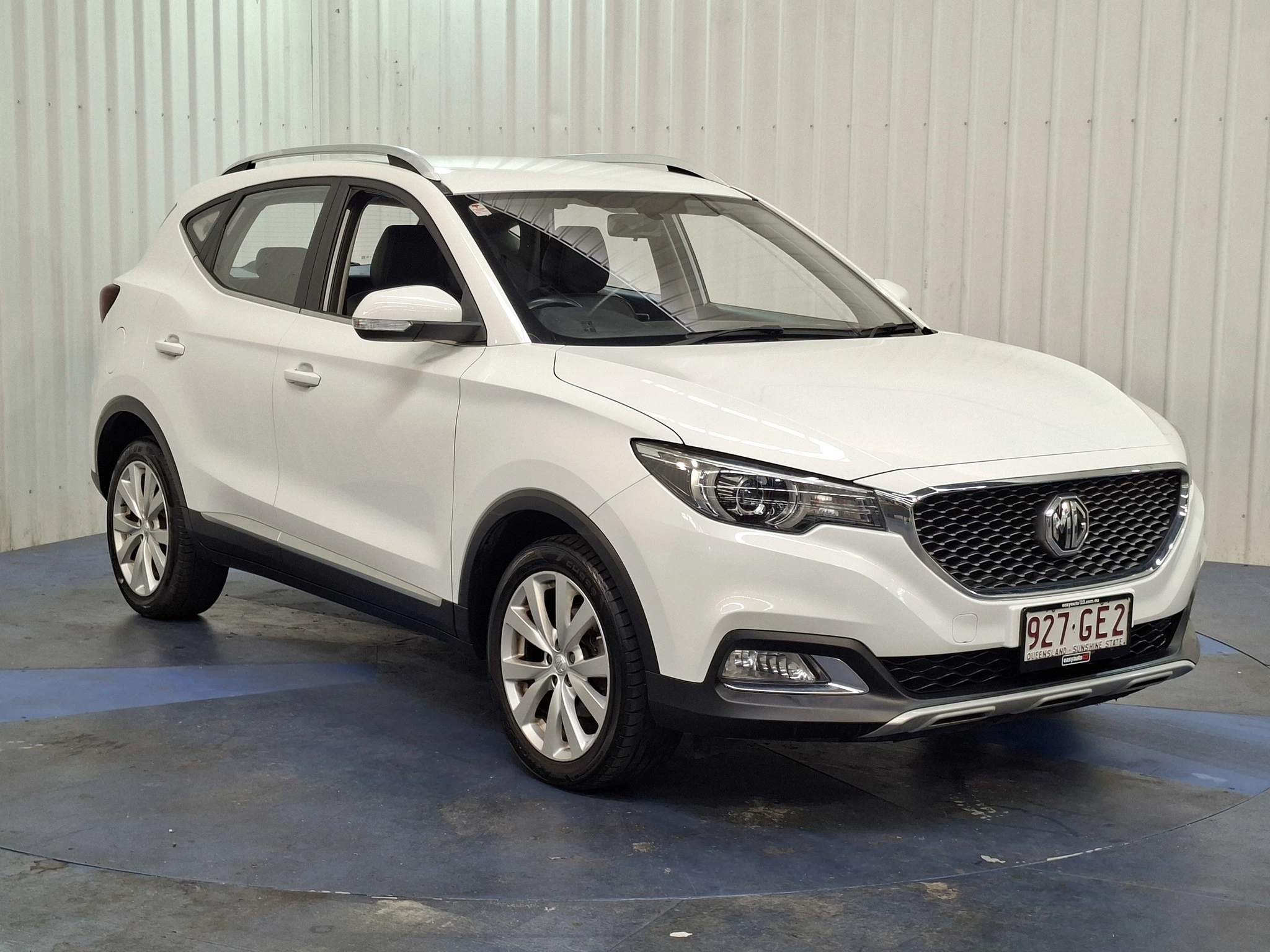 SUV