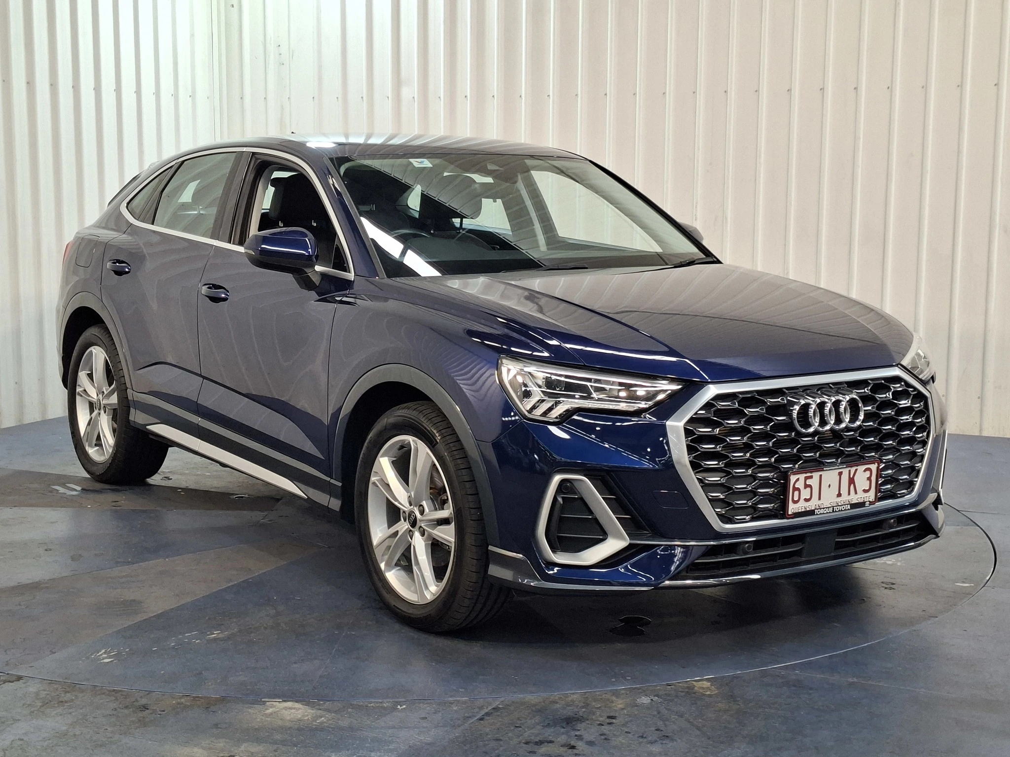 SUV