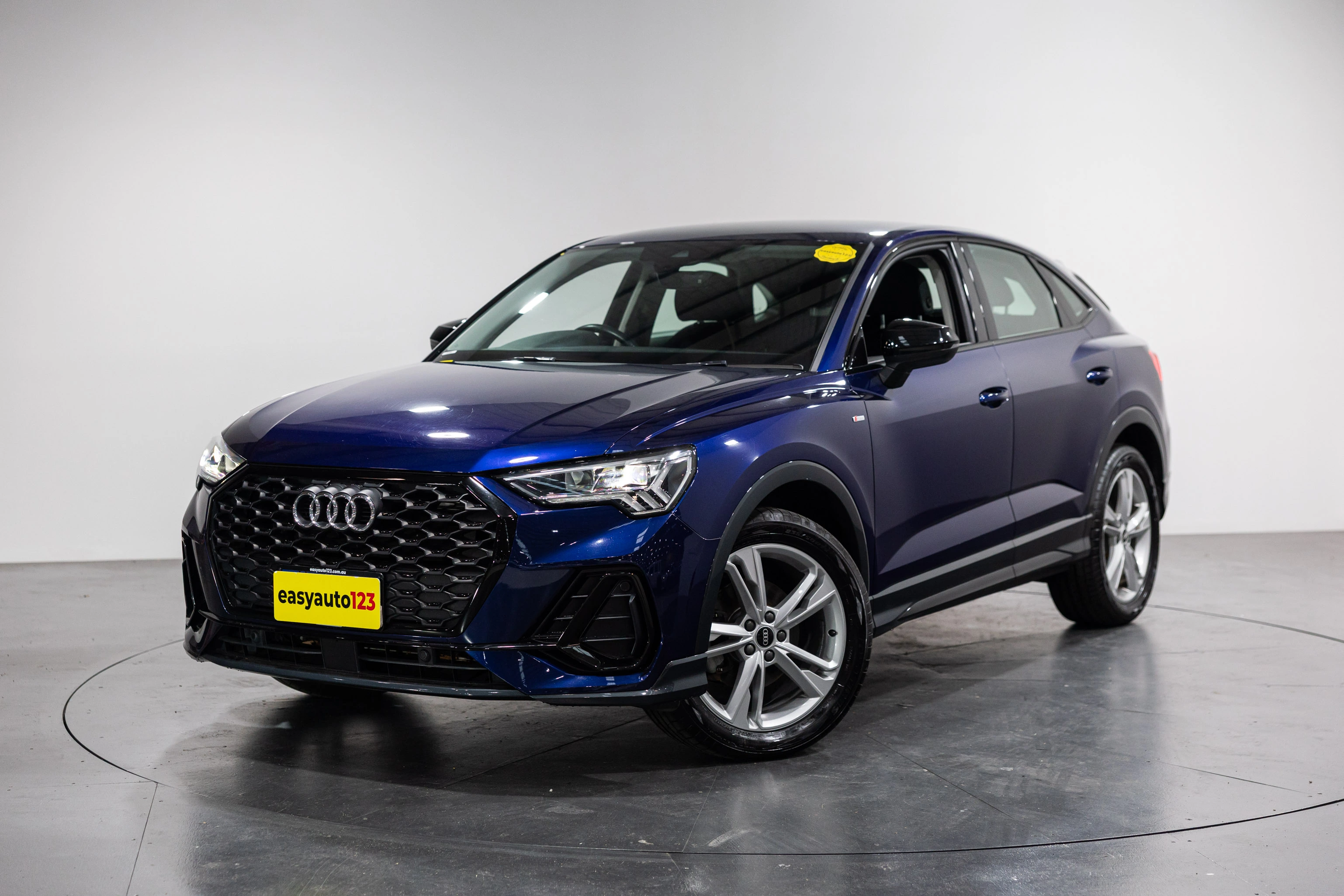 SUV