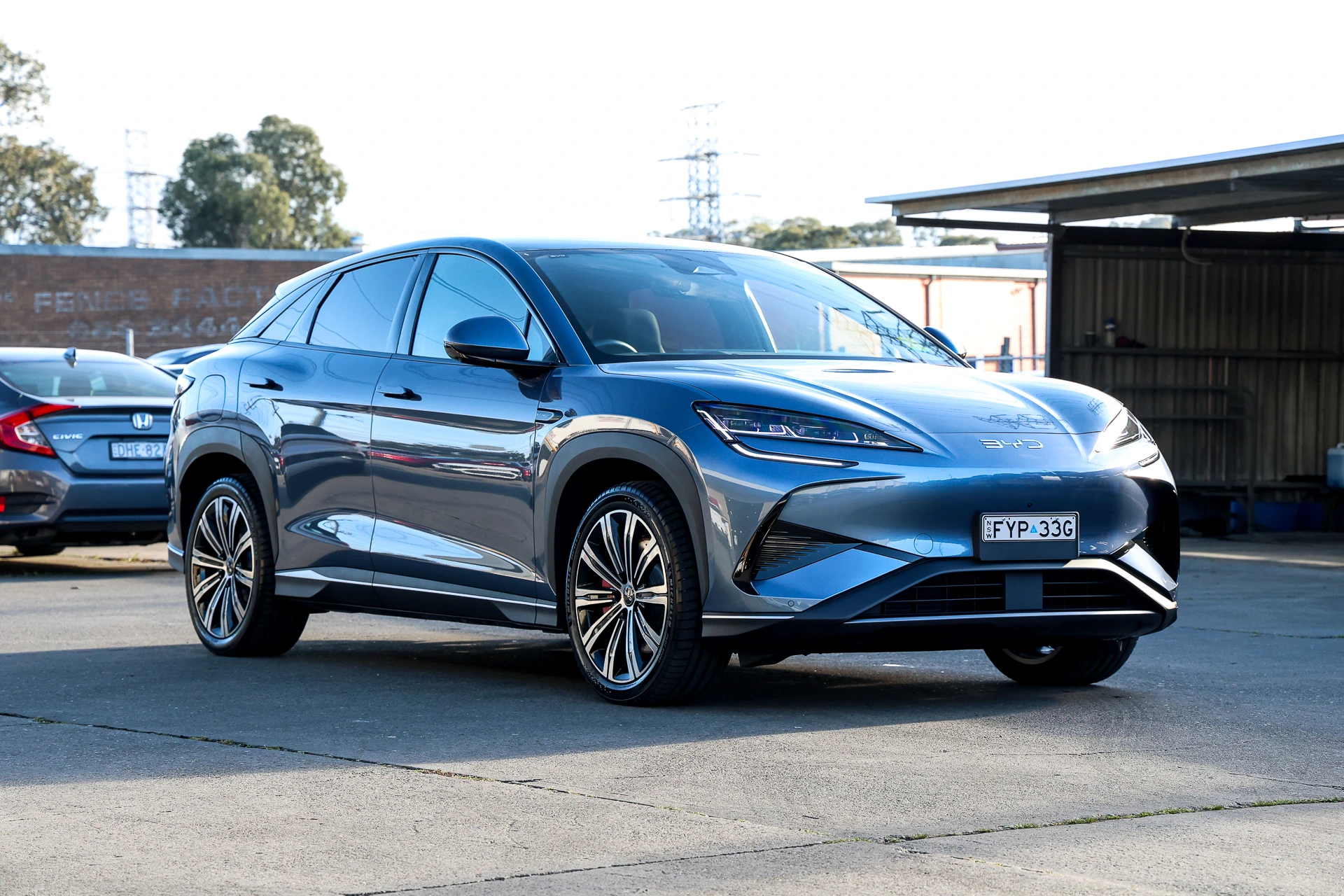 SUV