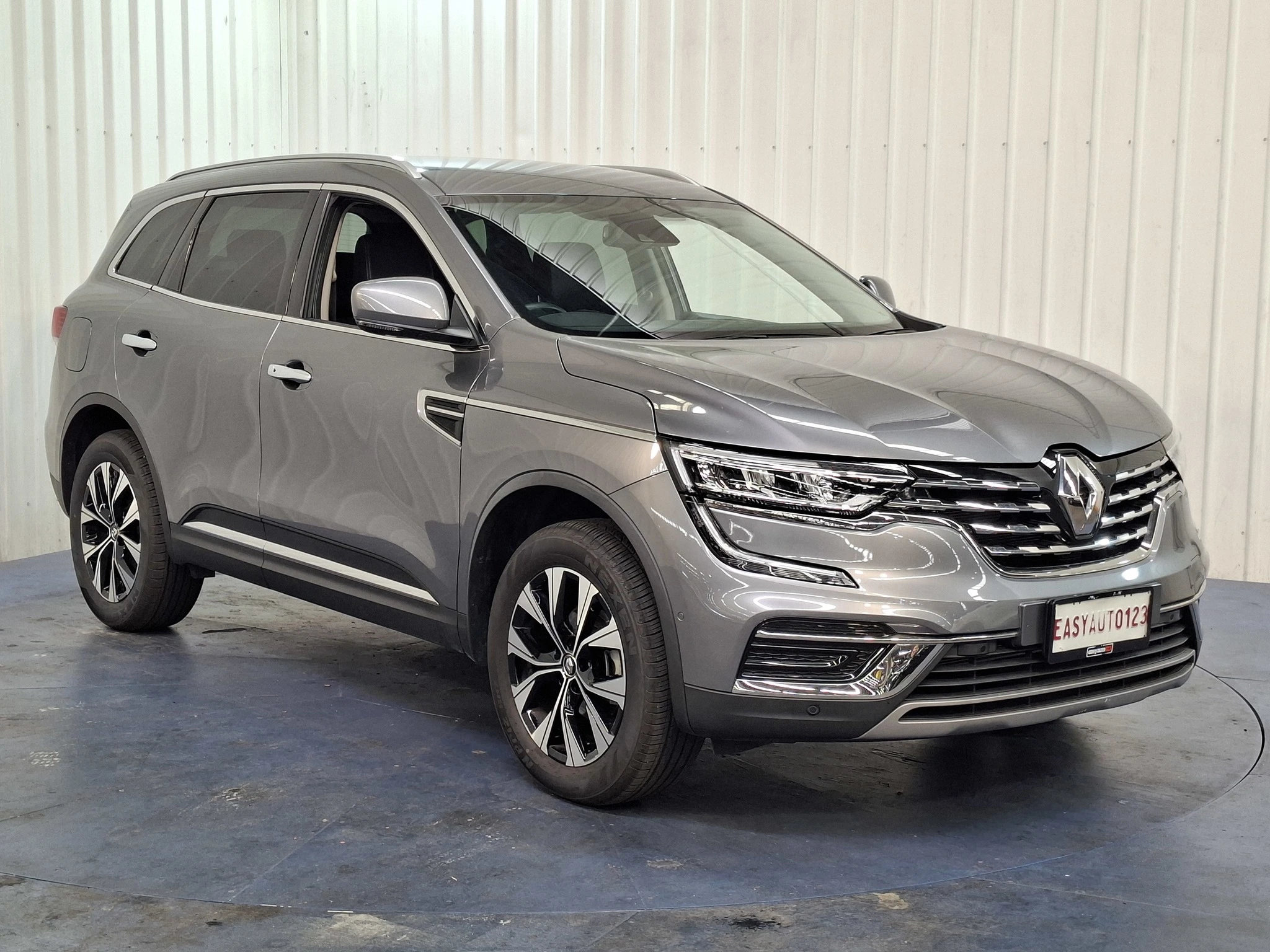 SUV