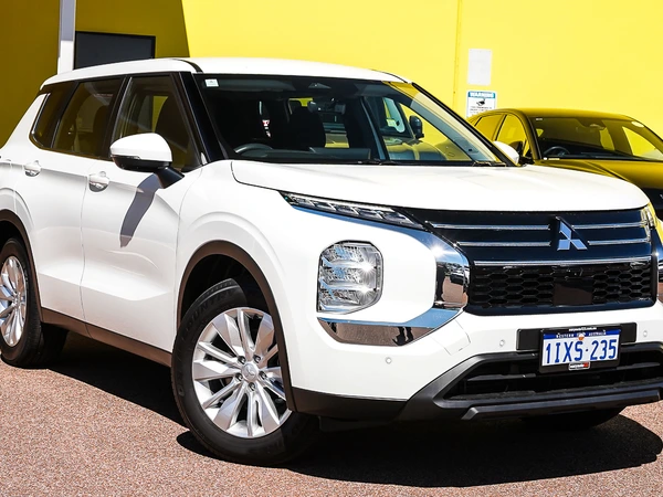 2026 Mitsubishi Outlander ES Automatic Petrol FWD