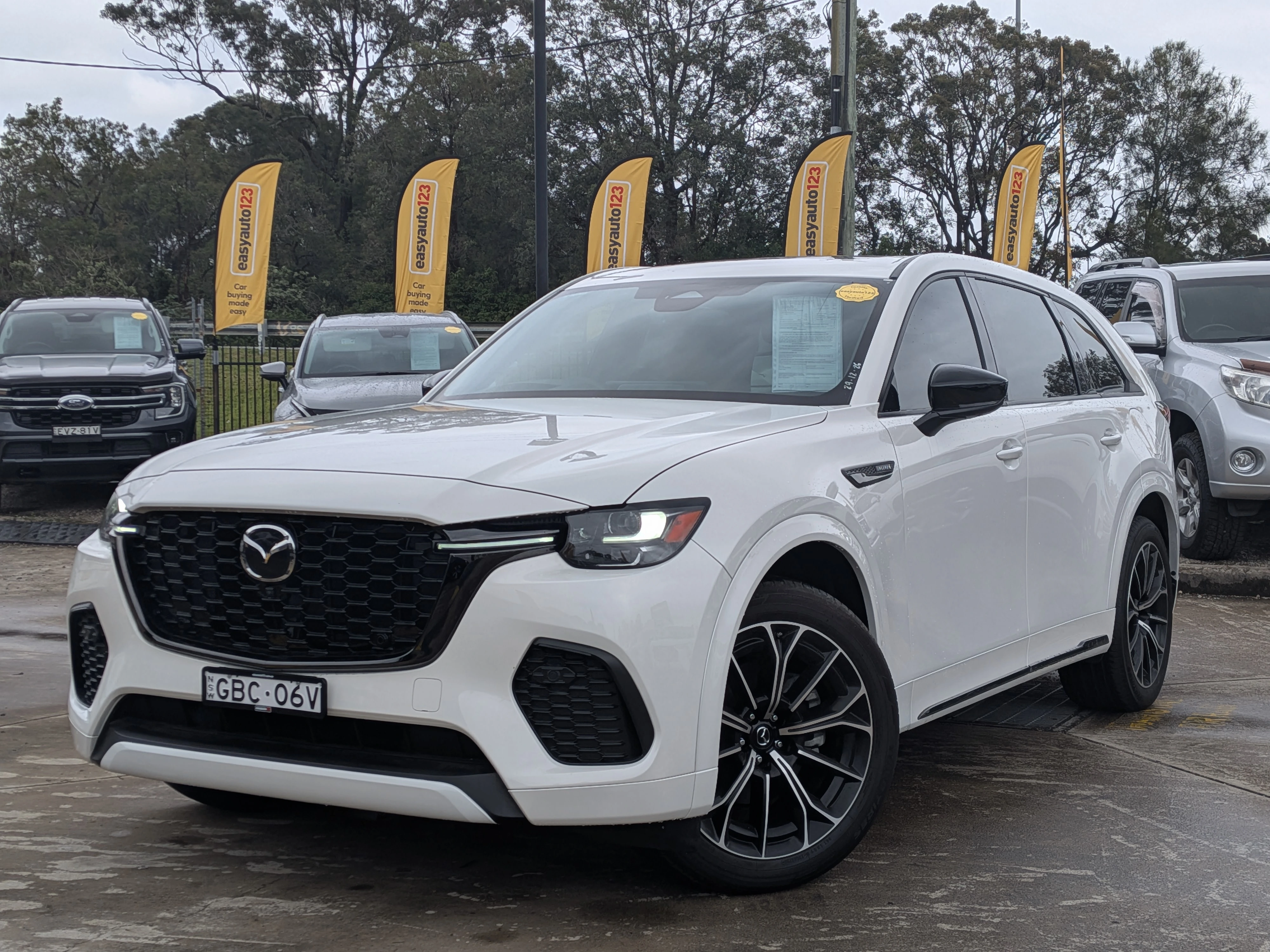 SUV