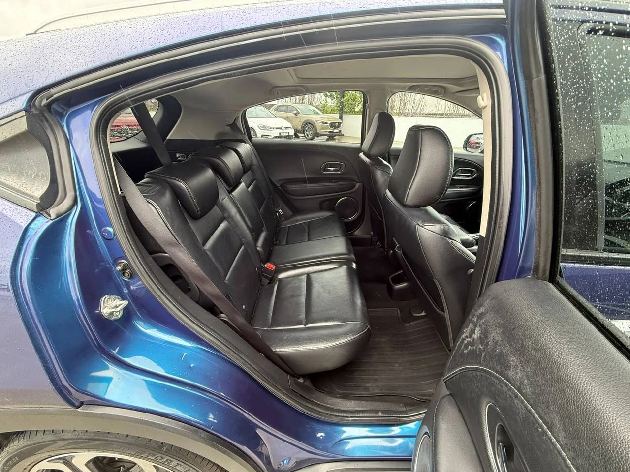 Photo 10