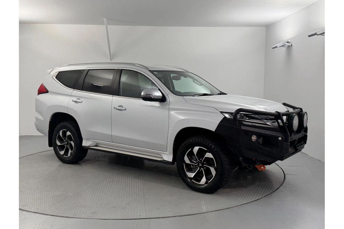 SUV