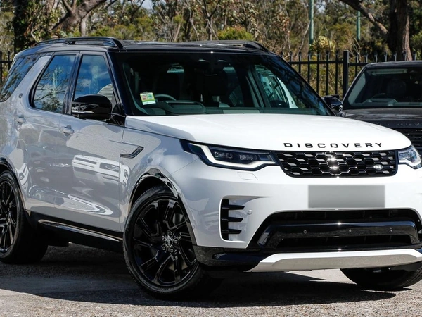 2025 Land Rover Discovery P360 Dynamic SE 4WD 7 Seats
