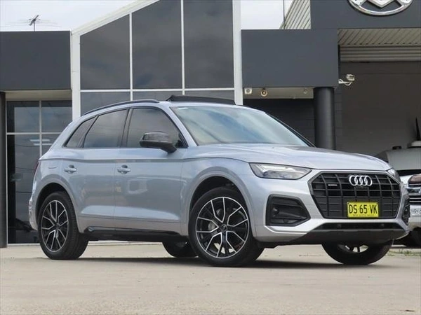 2024 Audi Q5 45 TFSI Sport AWD Sunroof