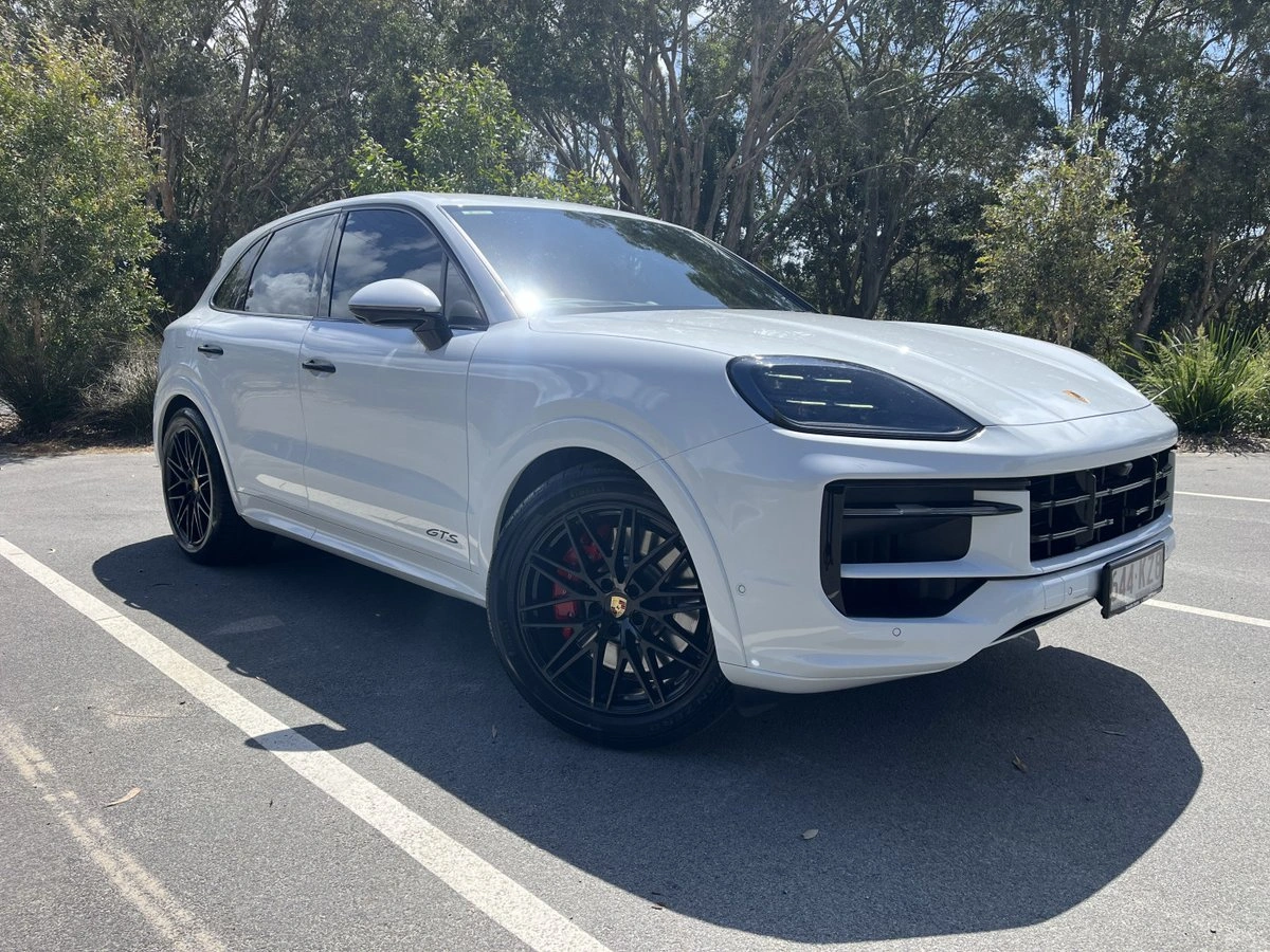 SUV