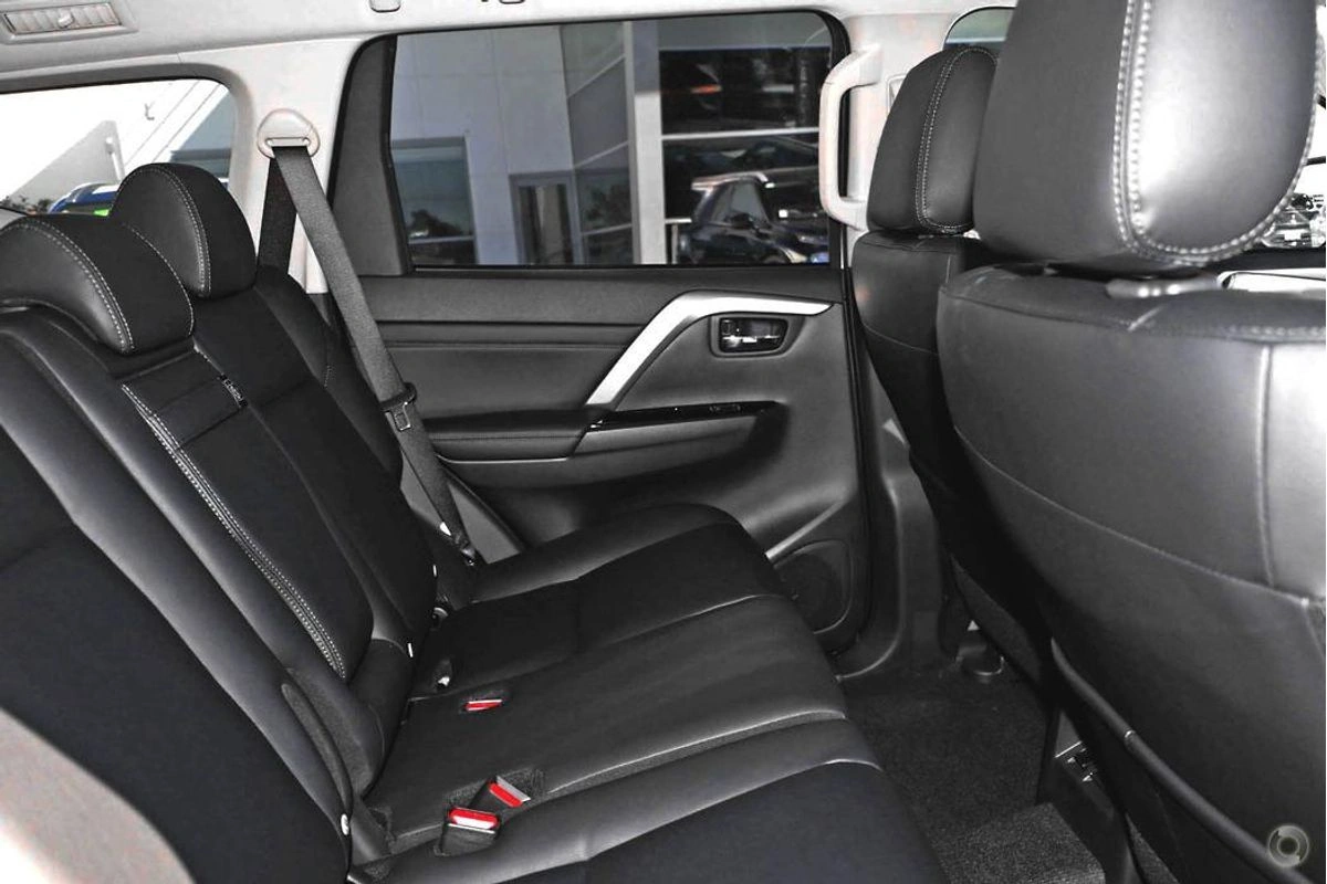 SUV