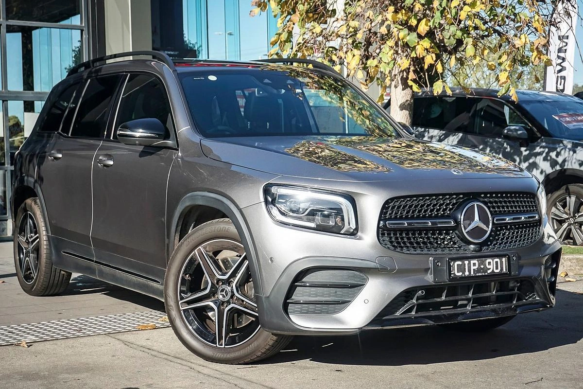 SUV