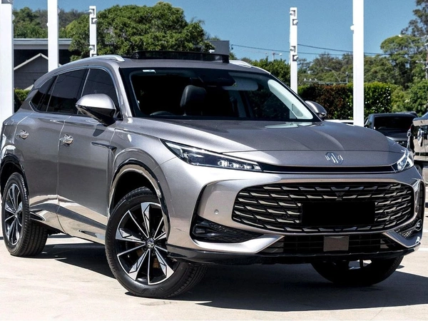 2025 Mg Hs Essence AS33 Automatic Petrol FWD