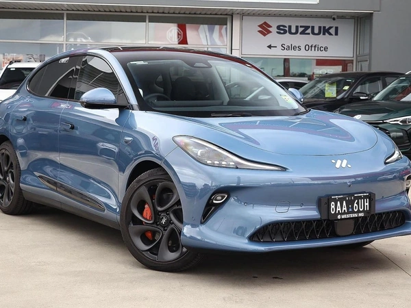 2025 MG IM6 Platinum AWD Automatic