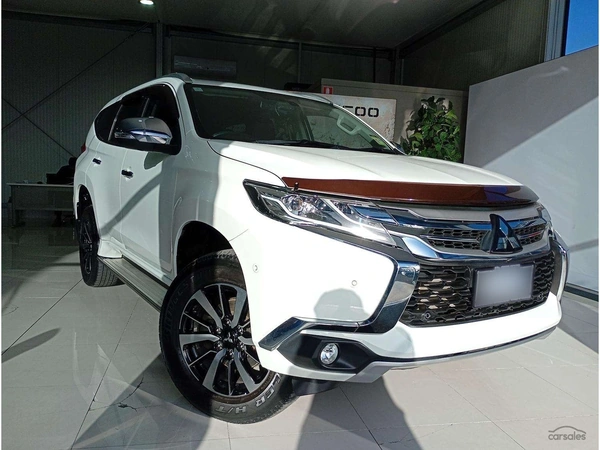2017 Mitsubishi Pajero Sport Exceed QE 4WD Turbo Diesel