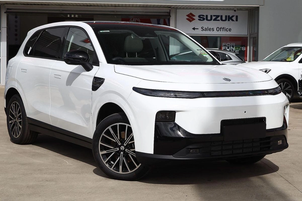SUV