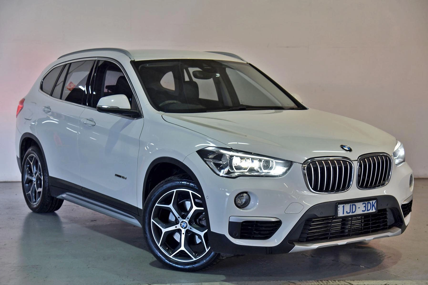 SUV