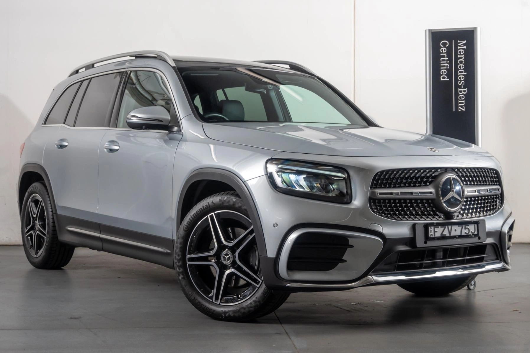 SUV