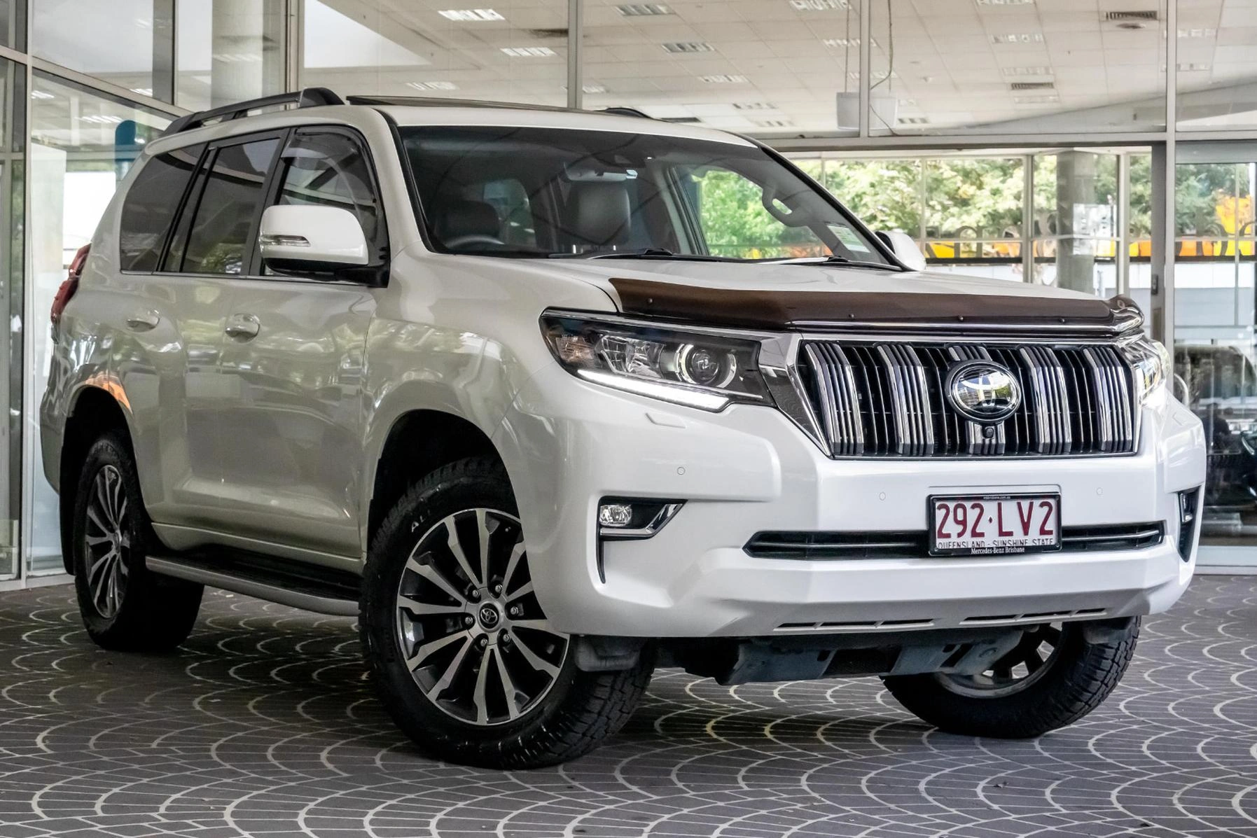SUV