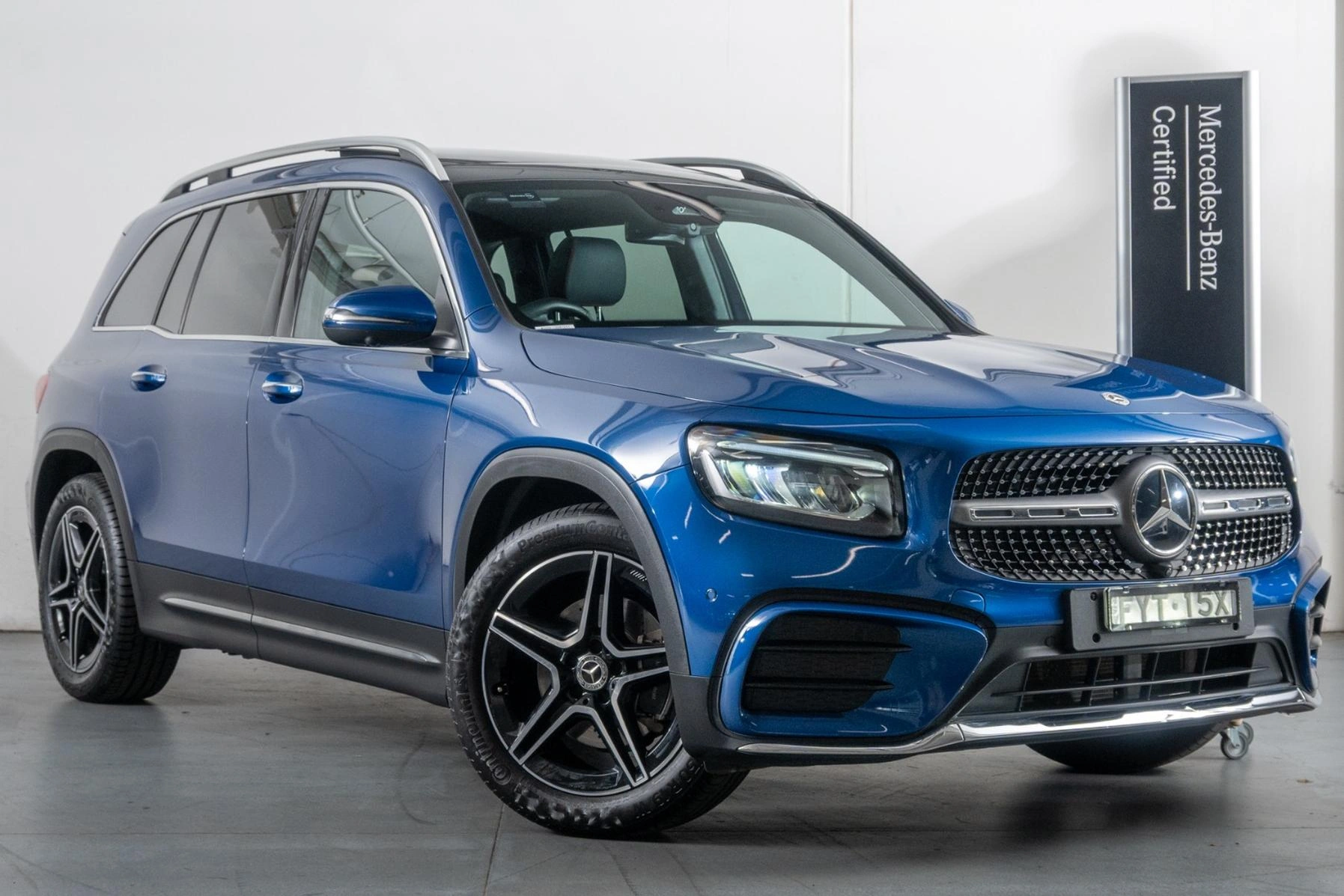 SUV