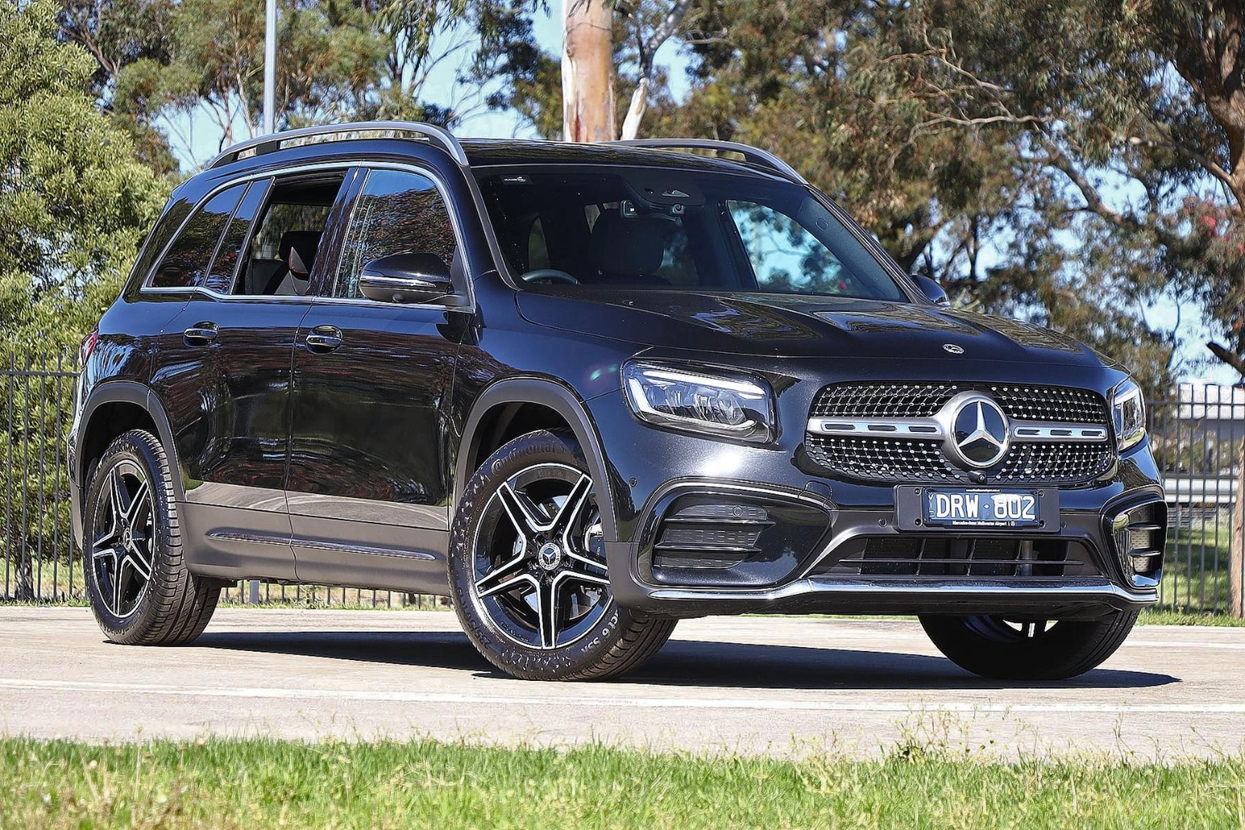 SUV